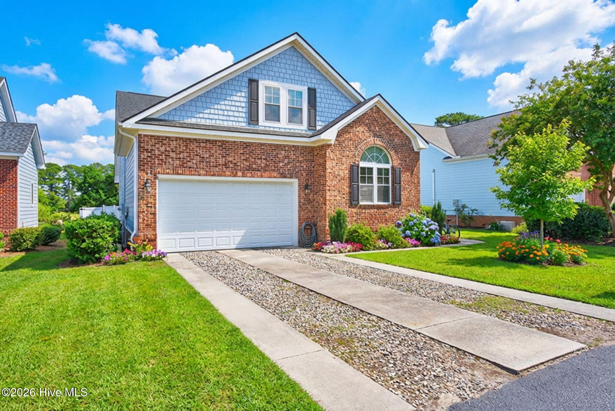 100558158 | Photo 55