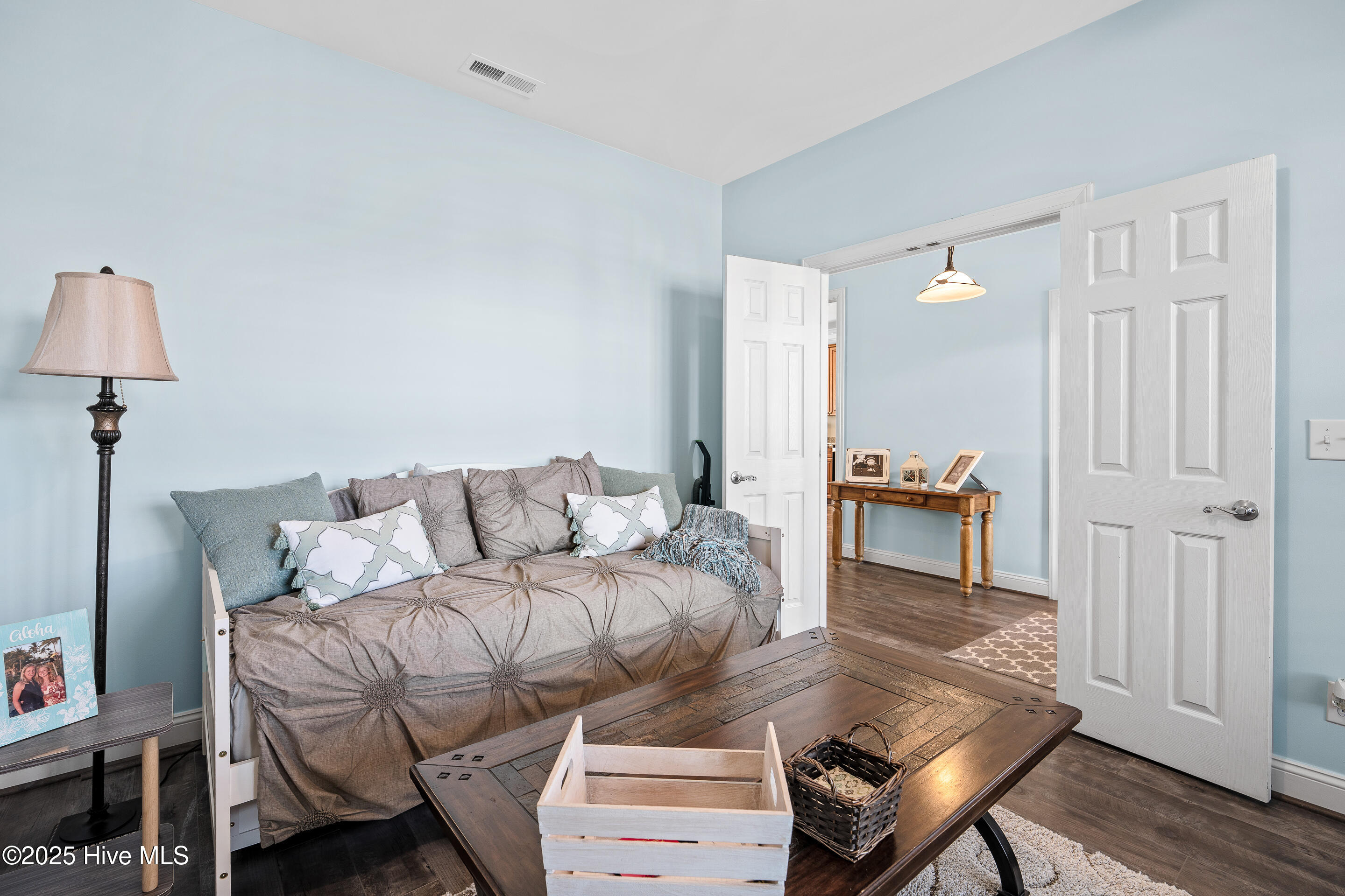 100547158 | Photo 10