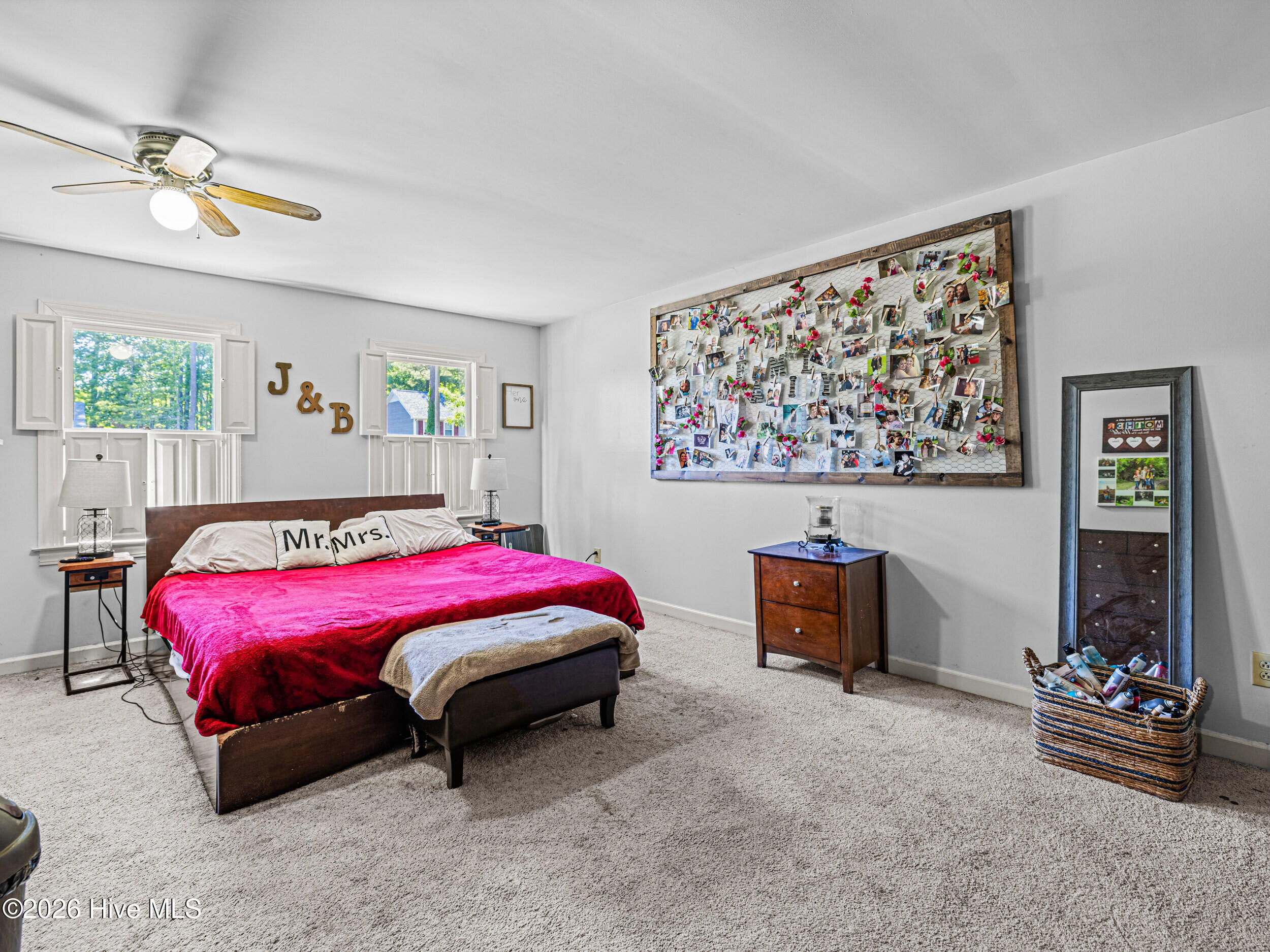 100570486 | Photo 38