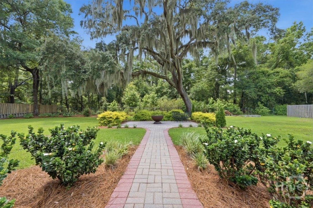 Amazing paver and fire pit area.