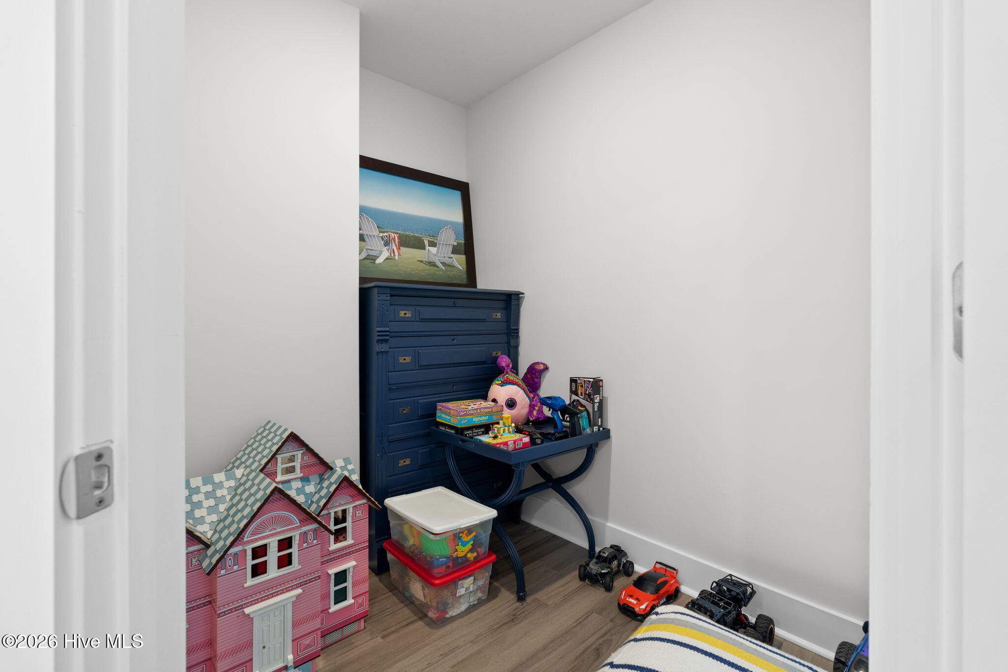 100564957 | Photo 36