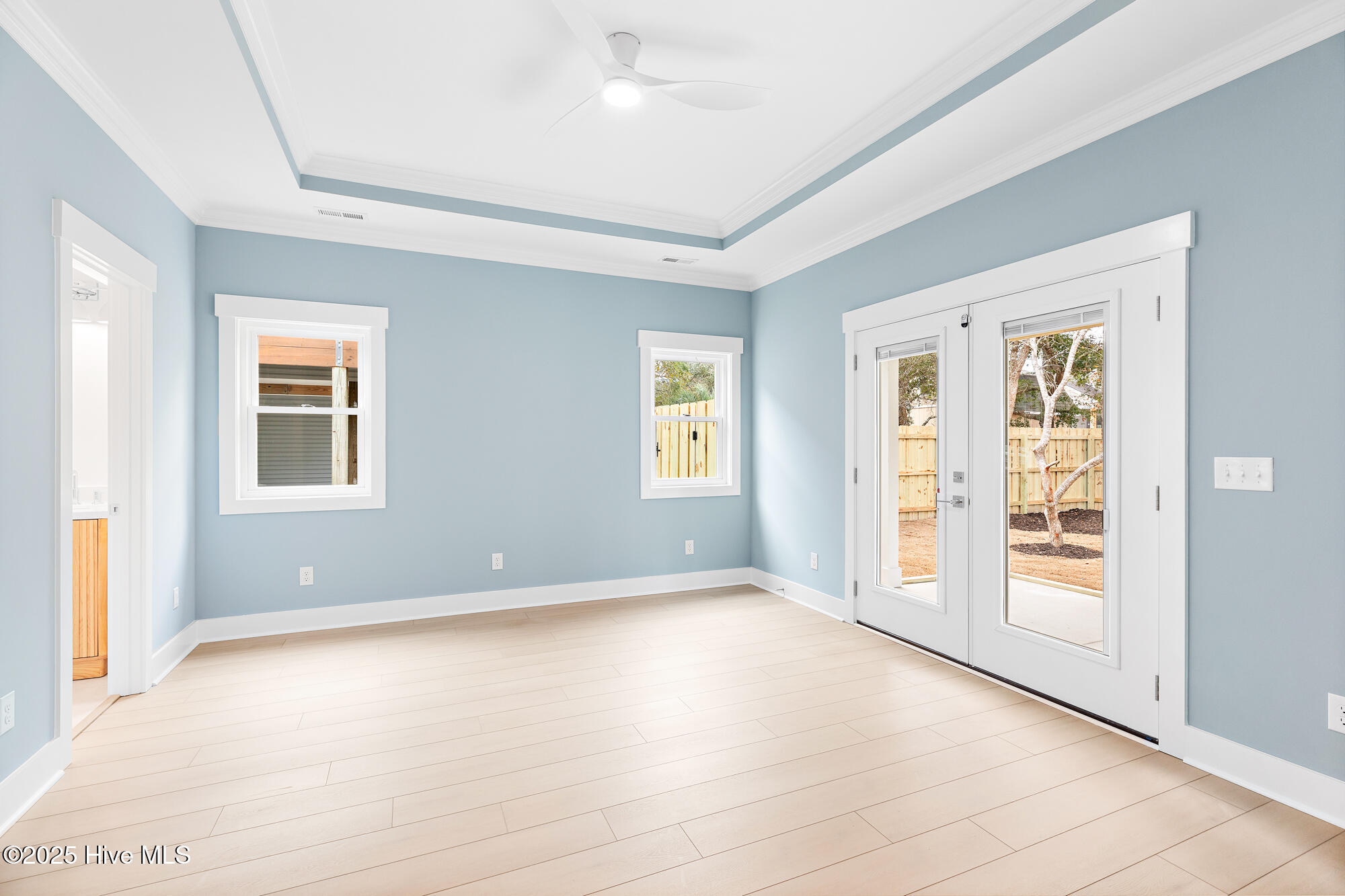 100514744 | Photo 46