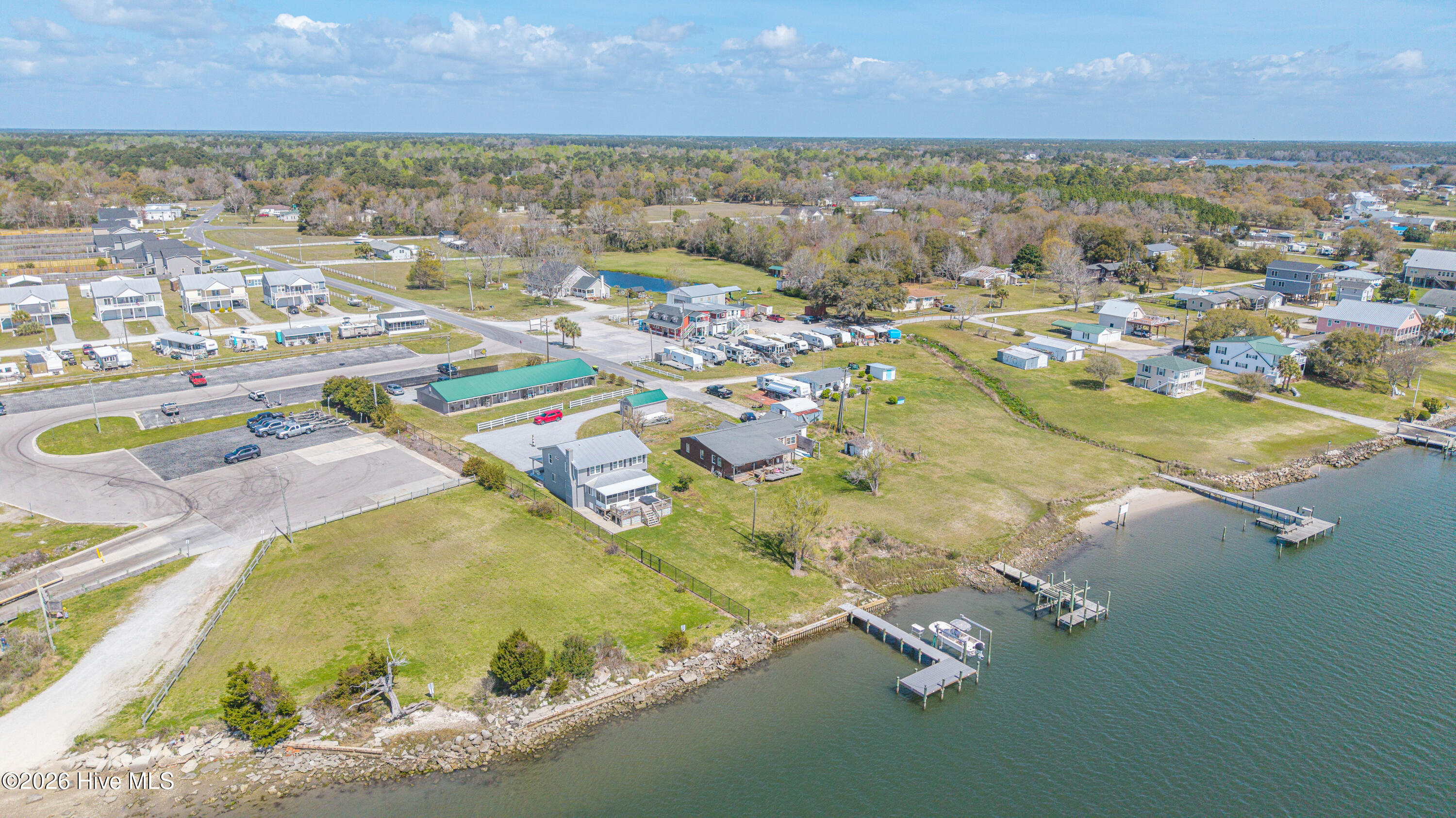 100564102 | Photo 10