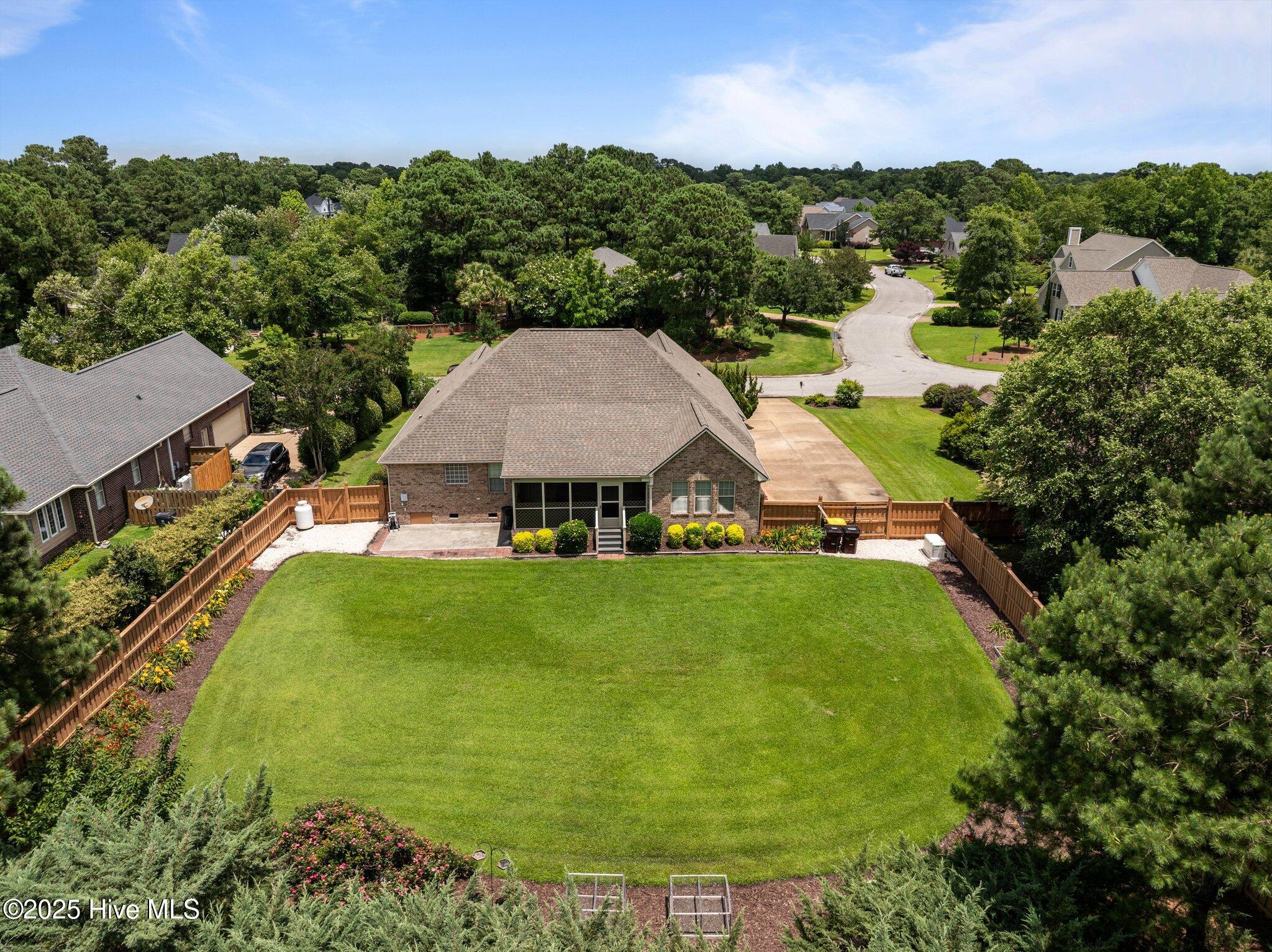 100515832 | Photo 13