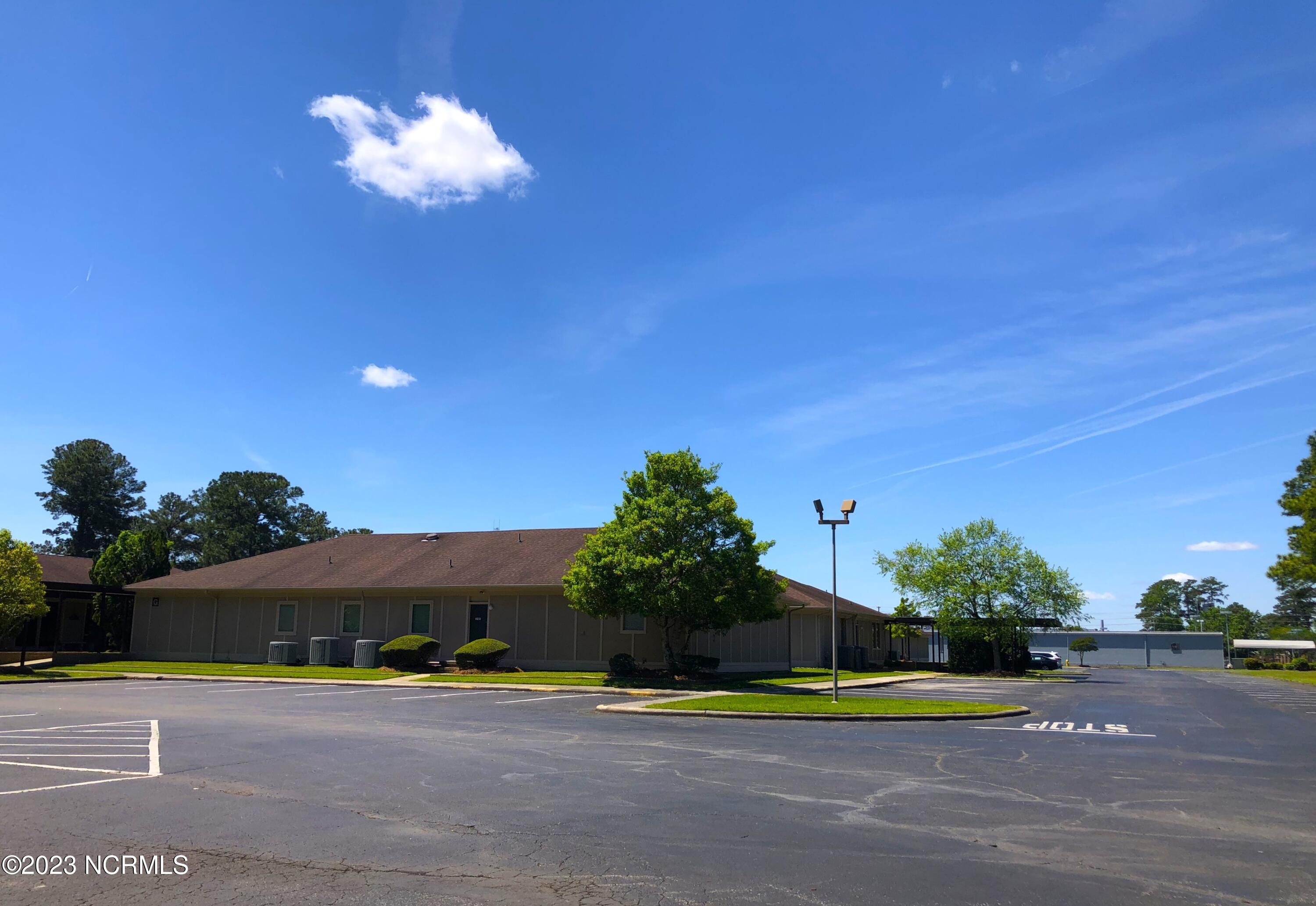 200 Doctors Drive, Jacksonville, NC, 28546