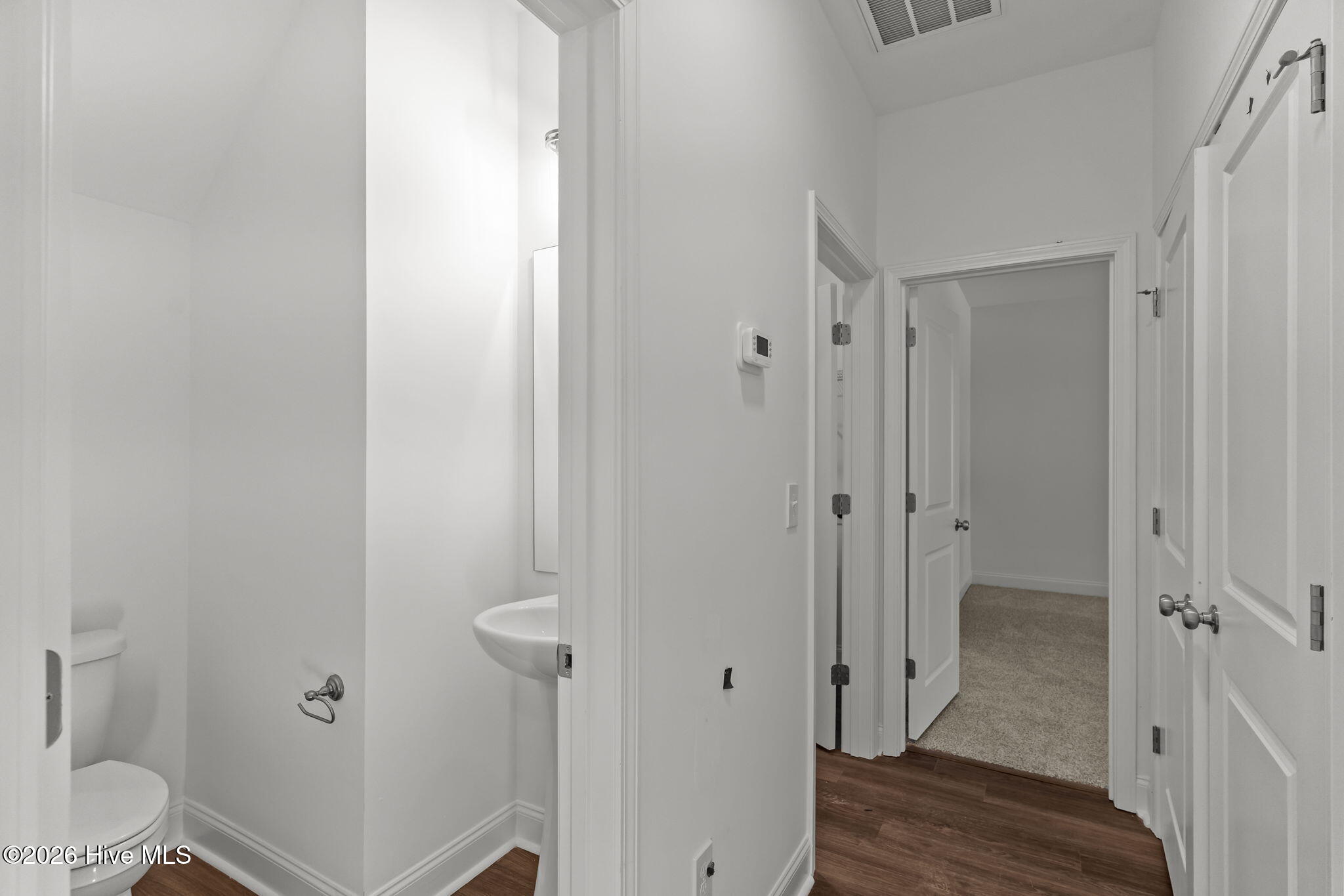 100528695 | Photo 27