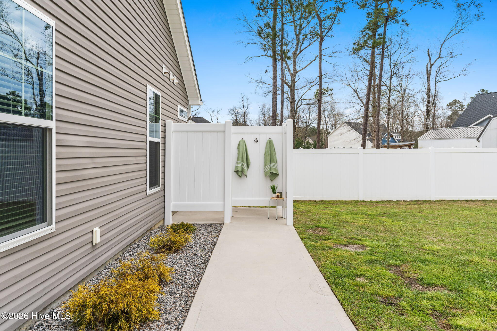 100559689 | Photo 30