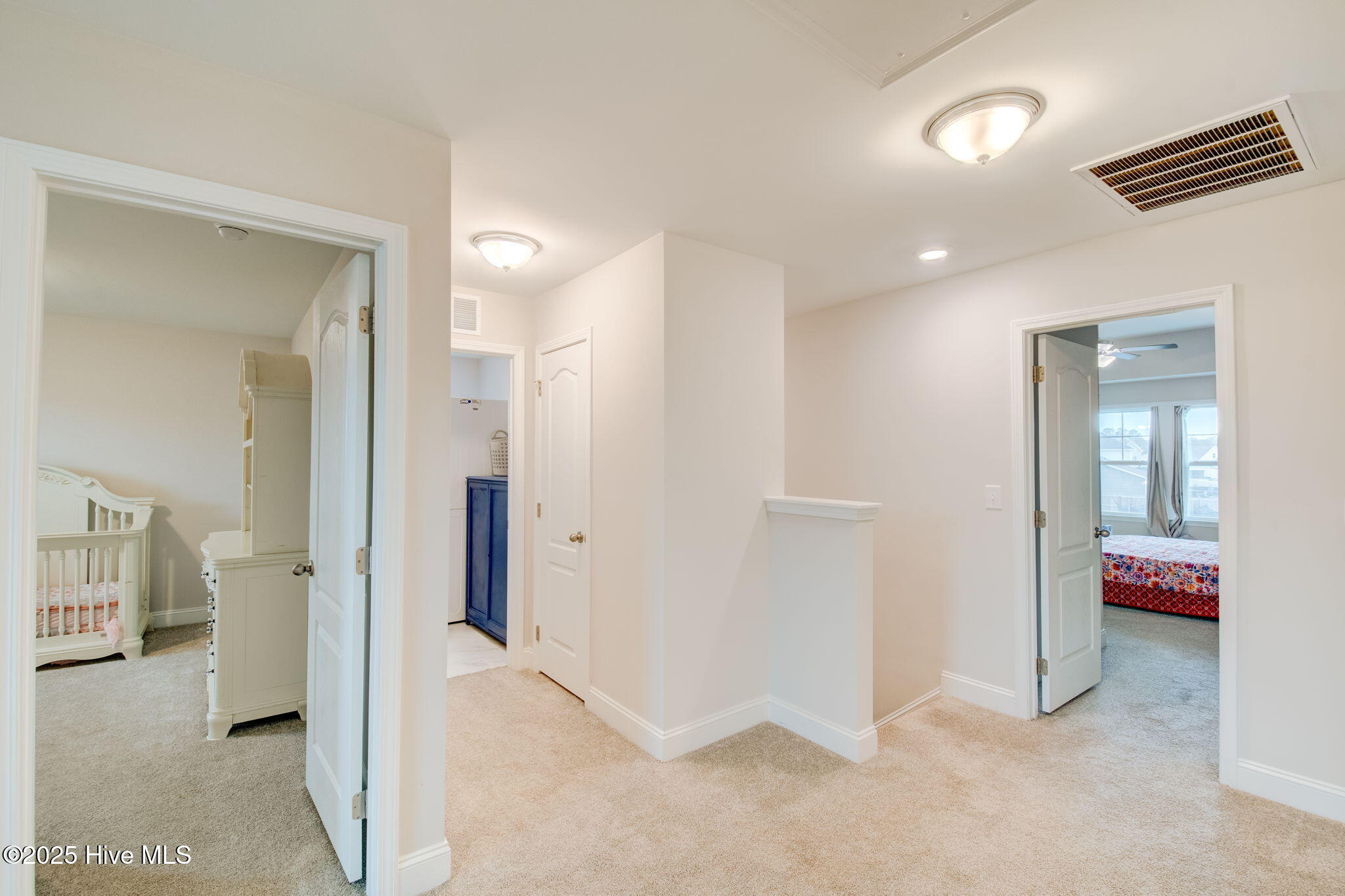 100535220 | Photo 39