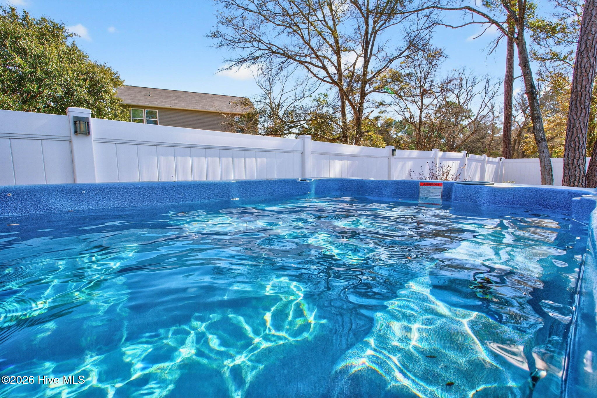 100555390 | Photo 30