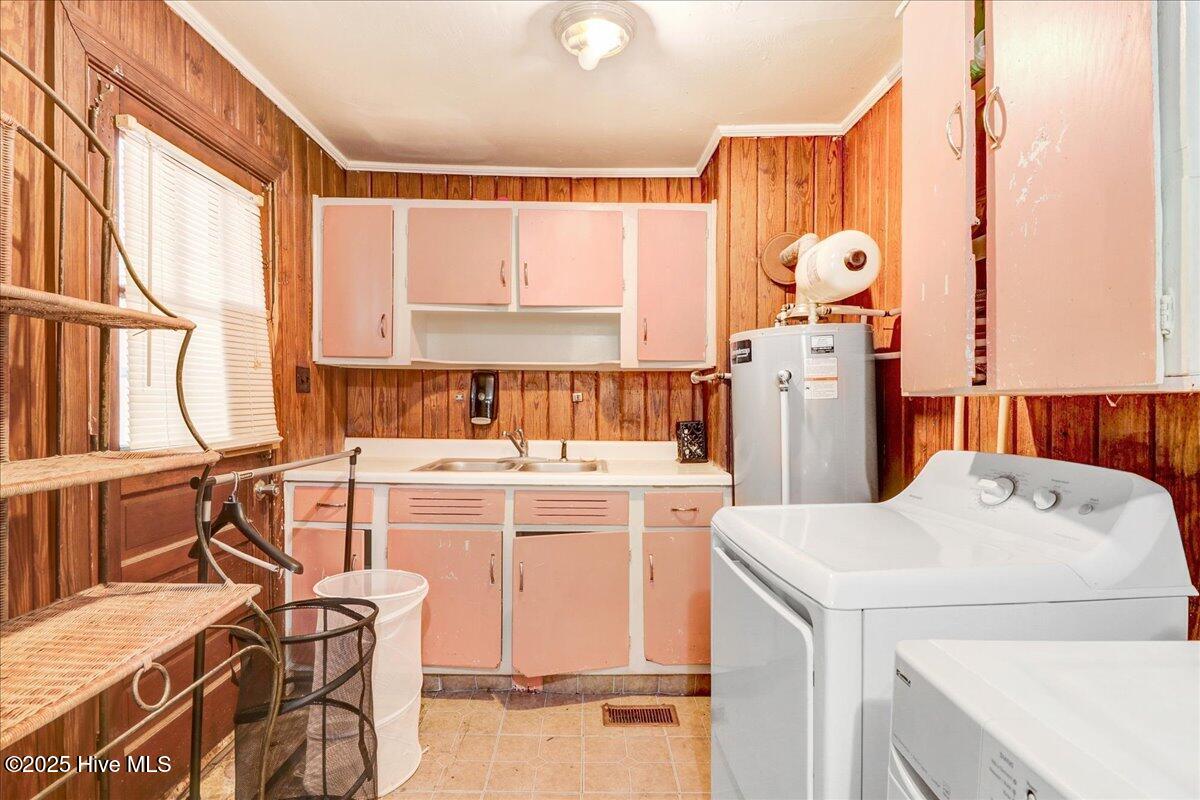 Homes for sale in Kinston, NC | 1605 Waverly Ave, Kinston, NC 28504 | MLS# 100544255