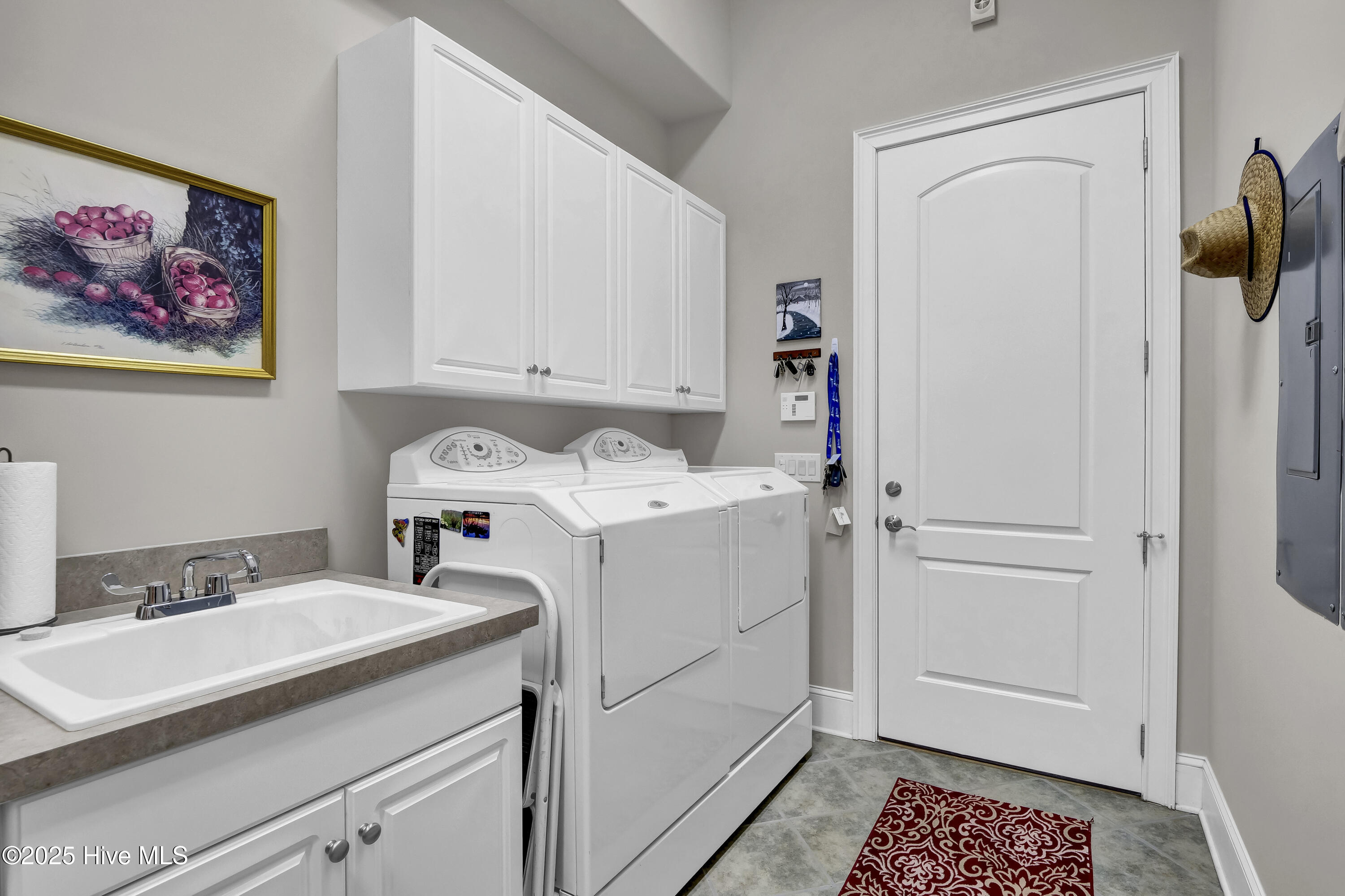 100494550 | Photo 47