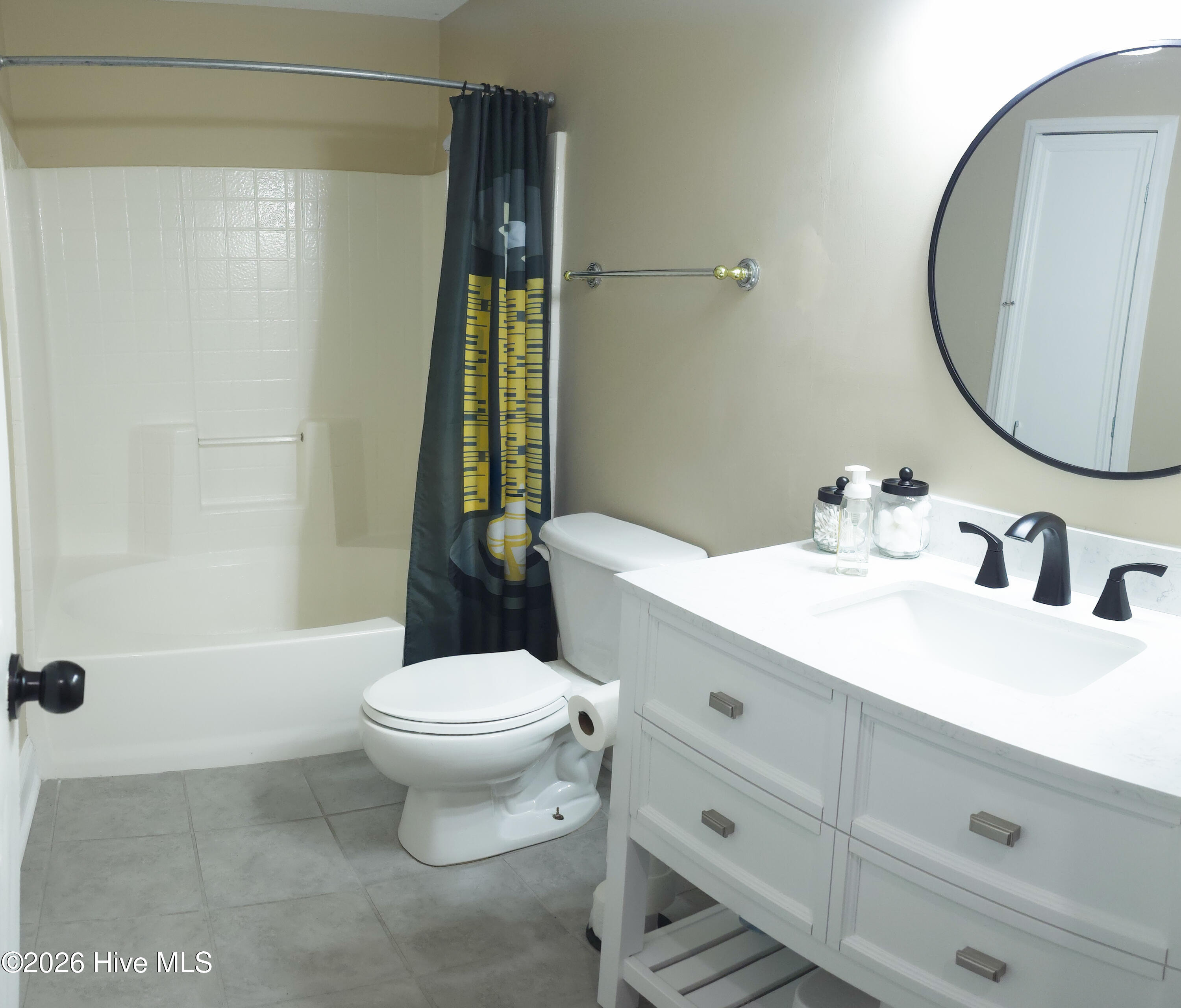 100562387 | Photo 31