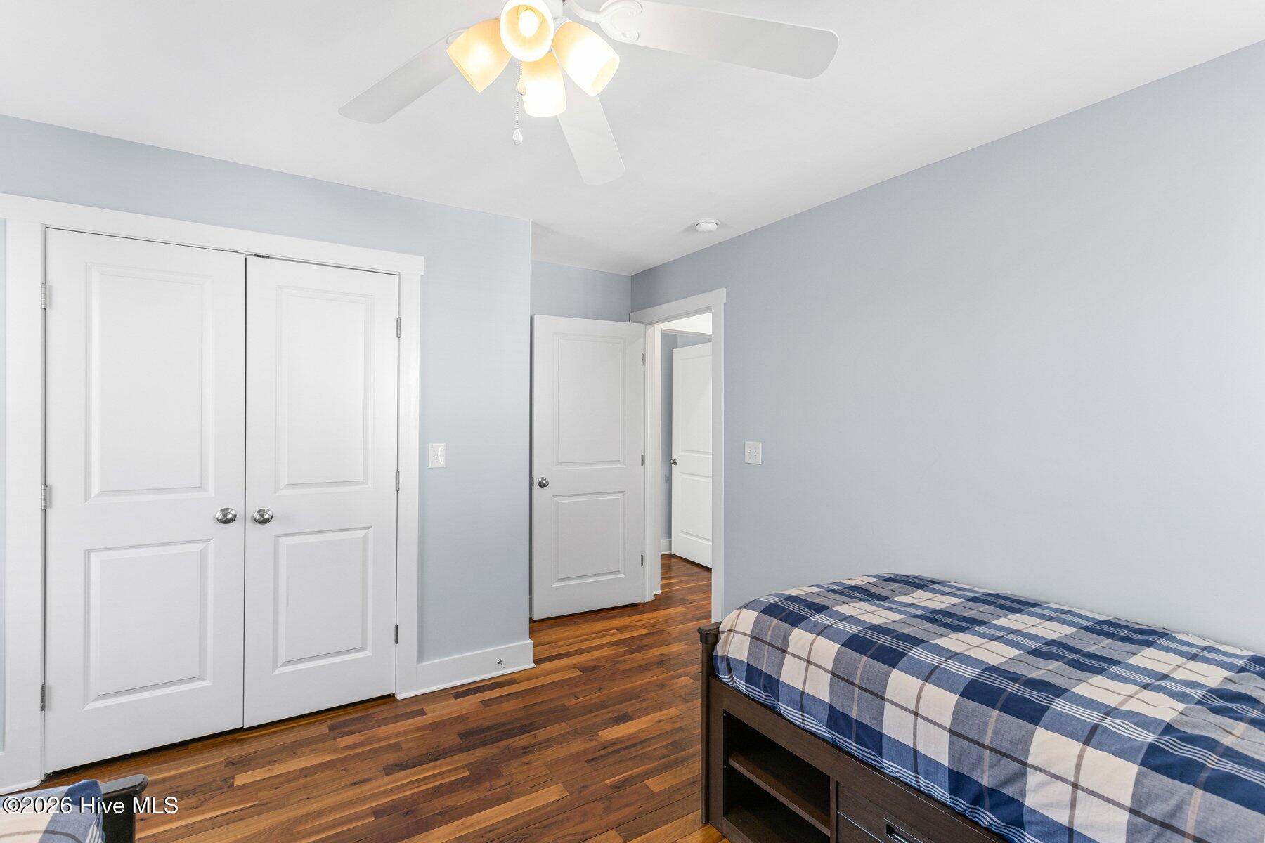 100557261 | Photo 33