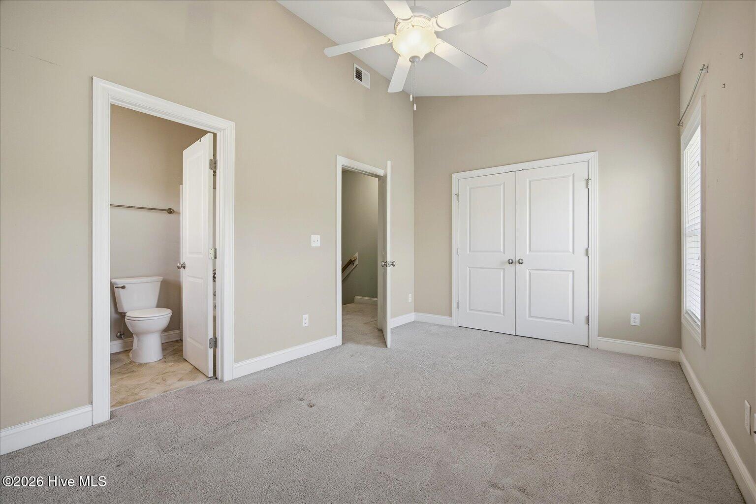 100563143 | Photo 16