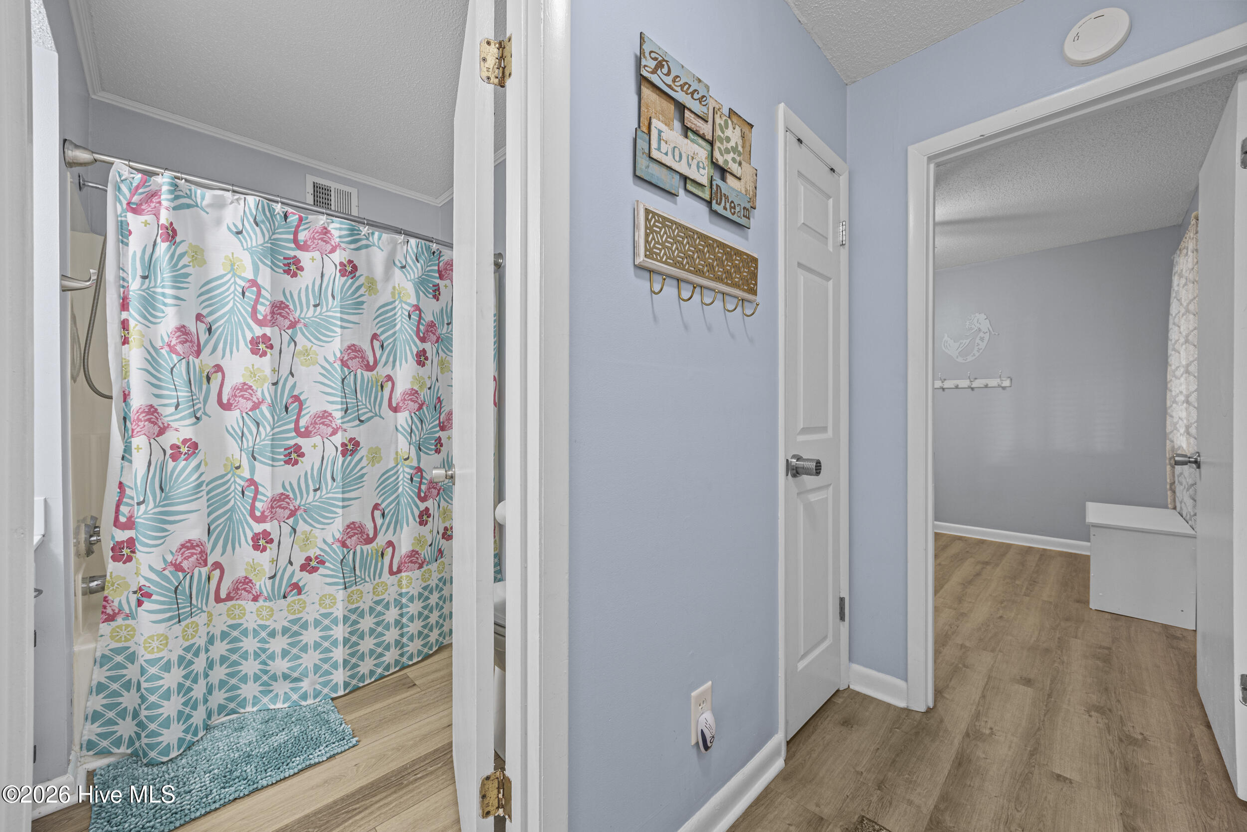 100562612 | Photo 19