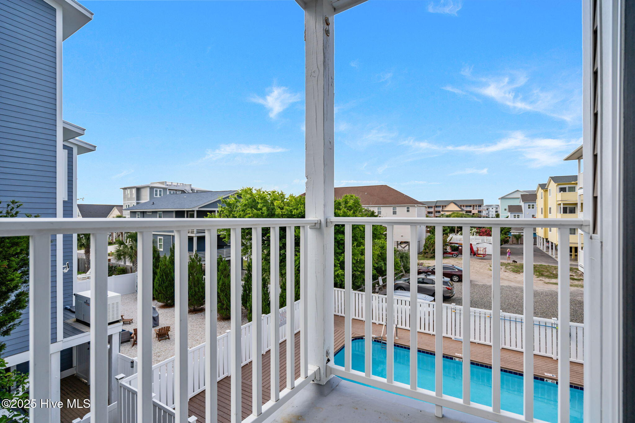 100509298 | Photo 35