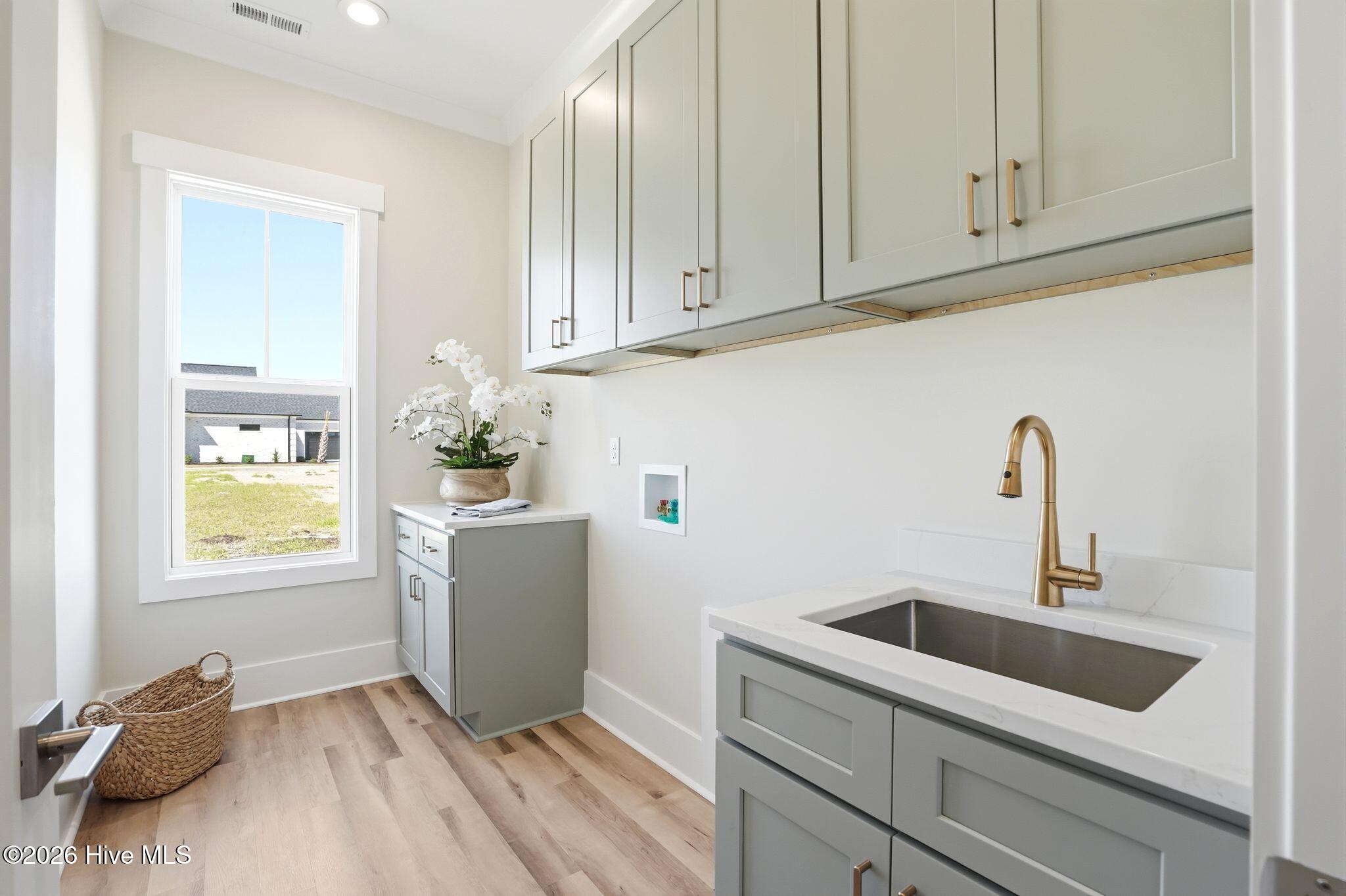 100537171 | Photo 46