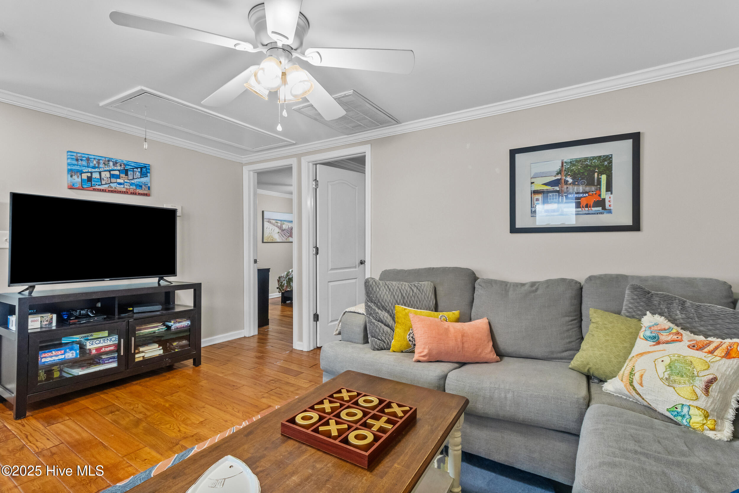 100560674 | Photo 18