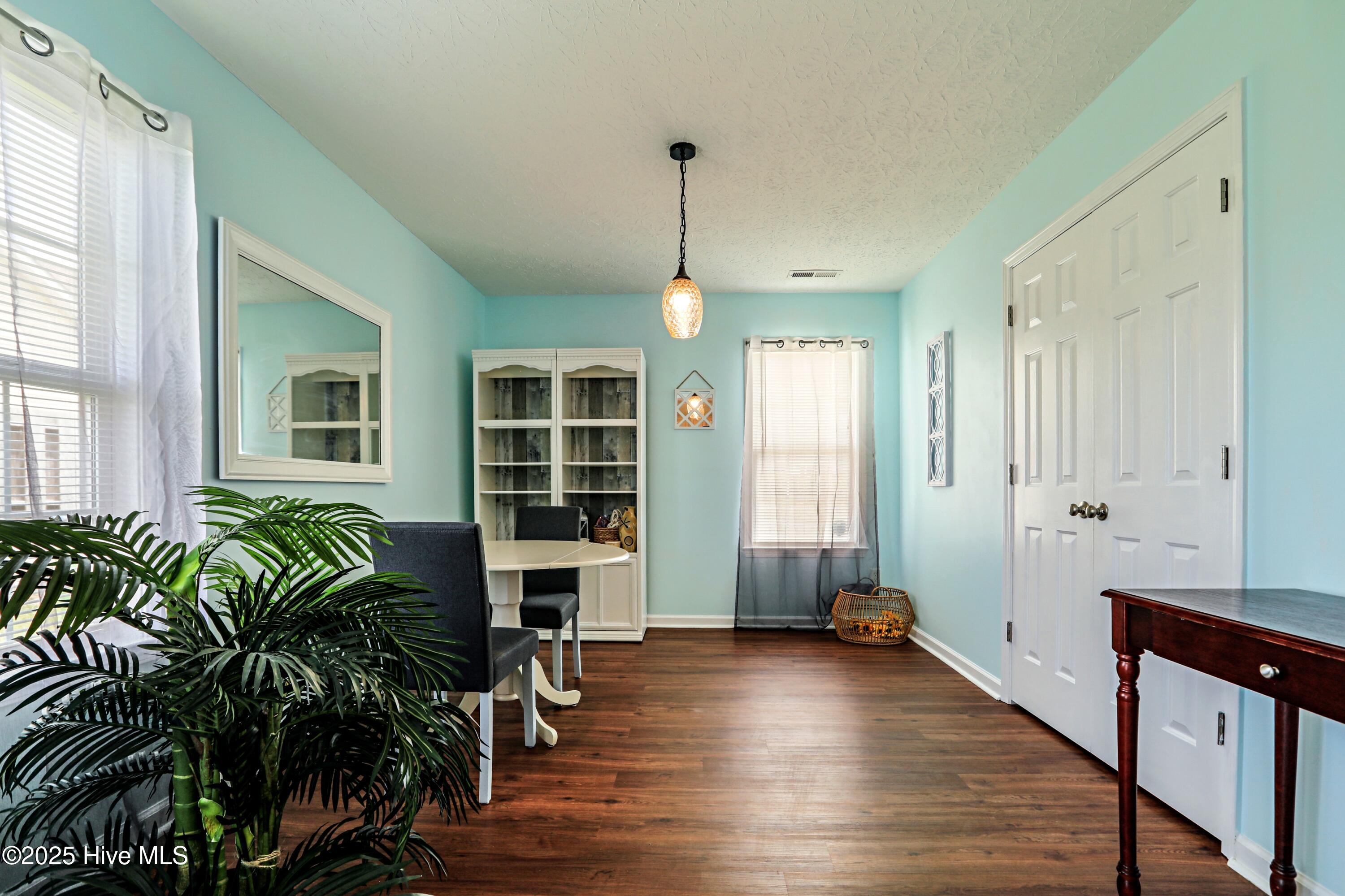 100506631 | Photo 13