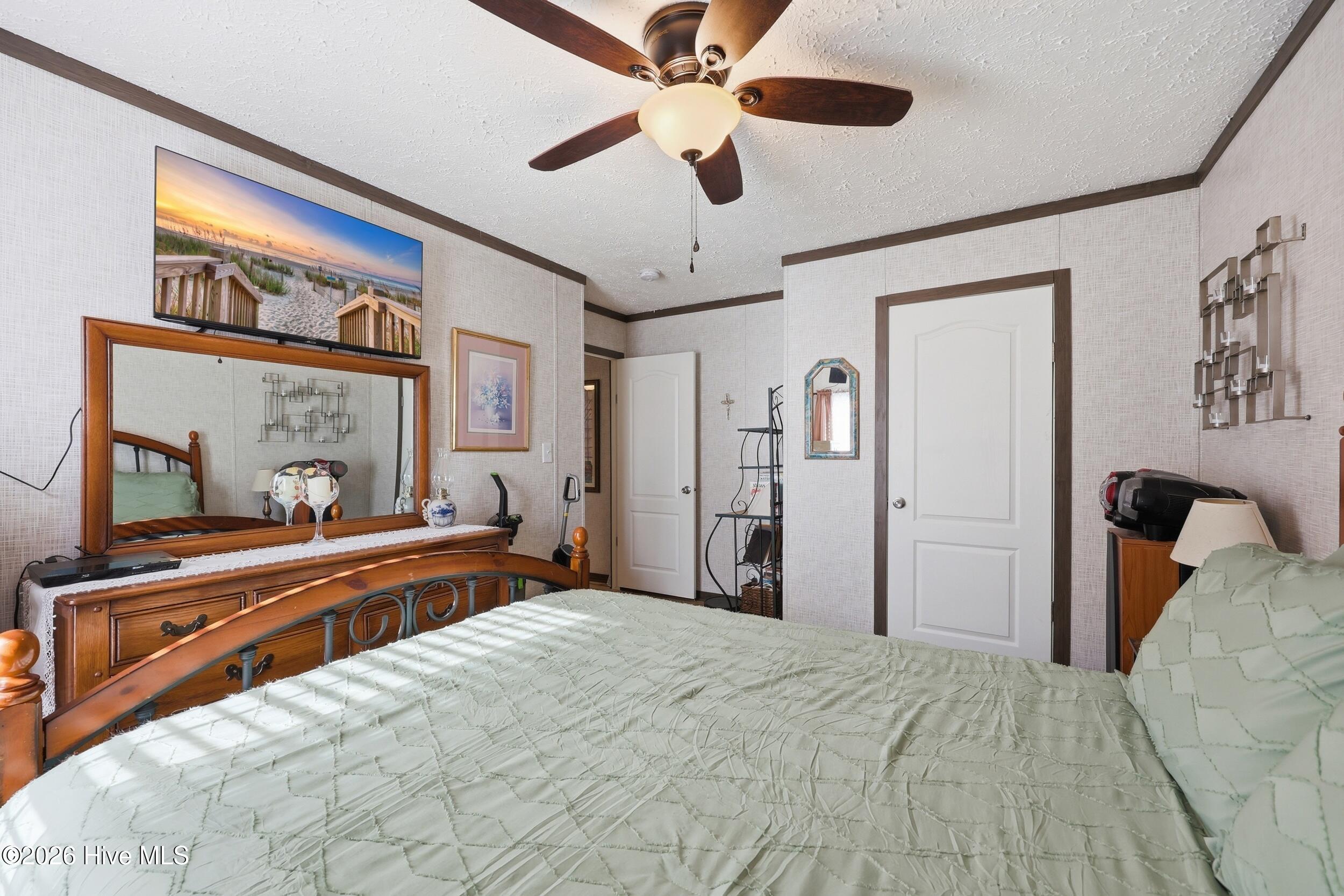 100567202 | Photo 22