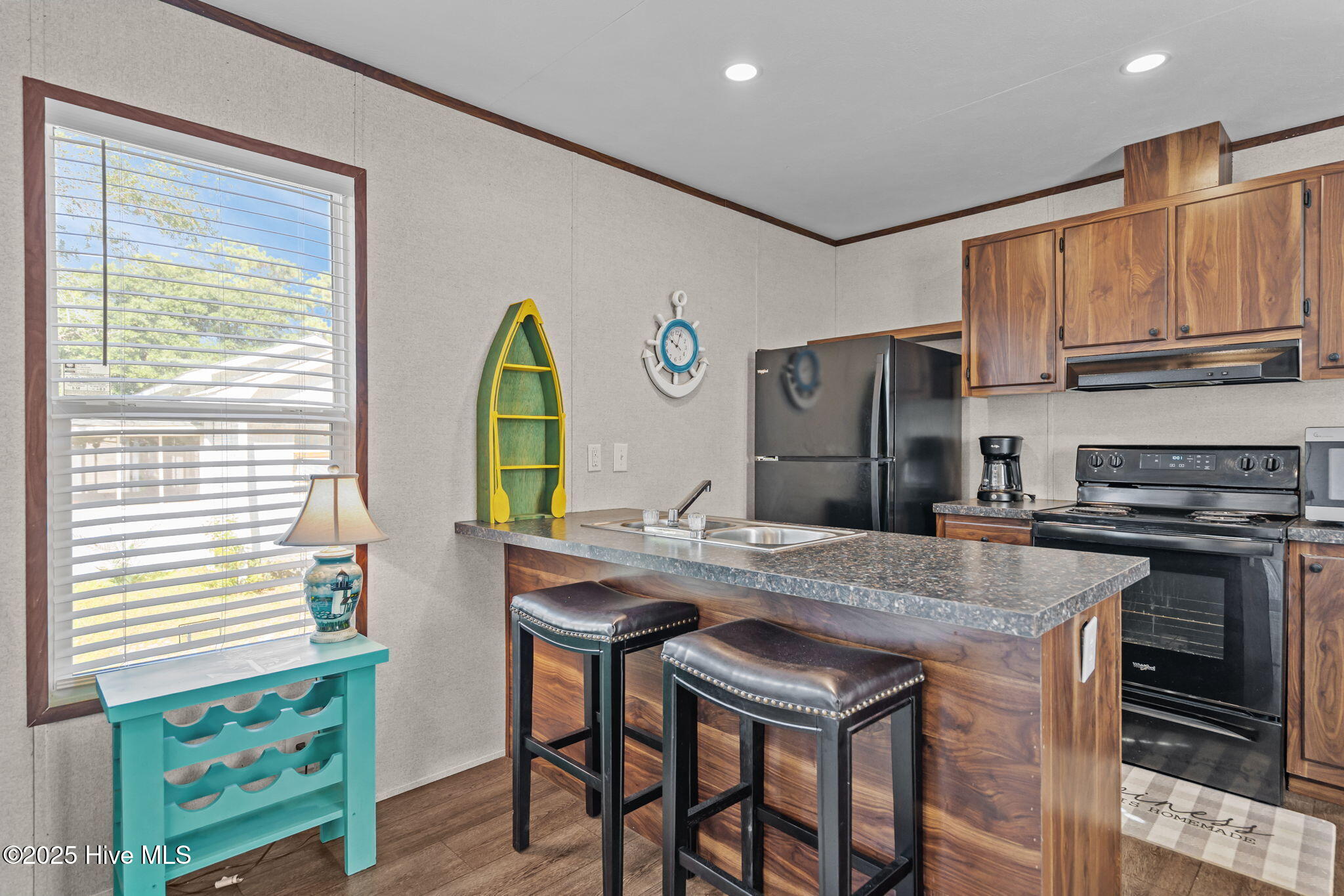 100531228 | Photo 39