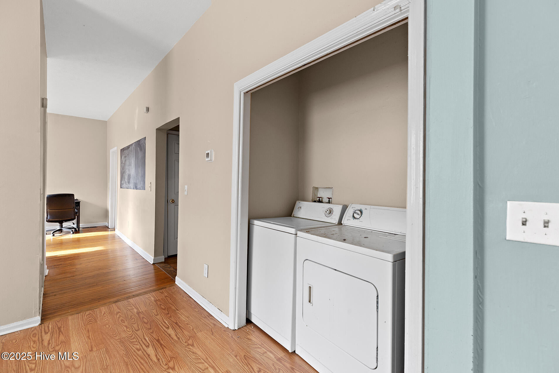 100544261 | Photo 13