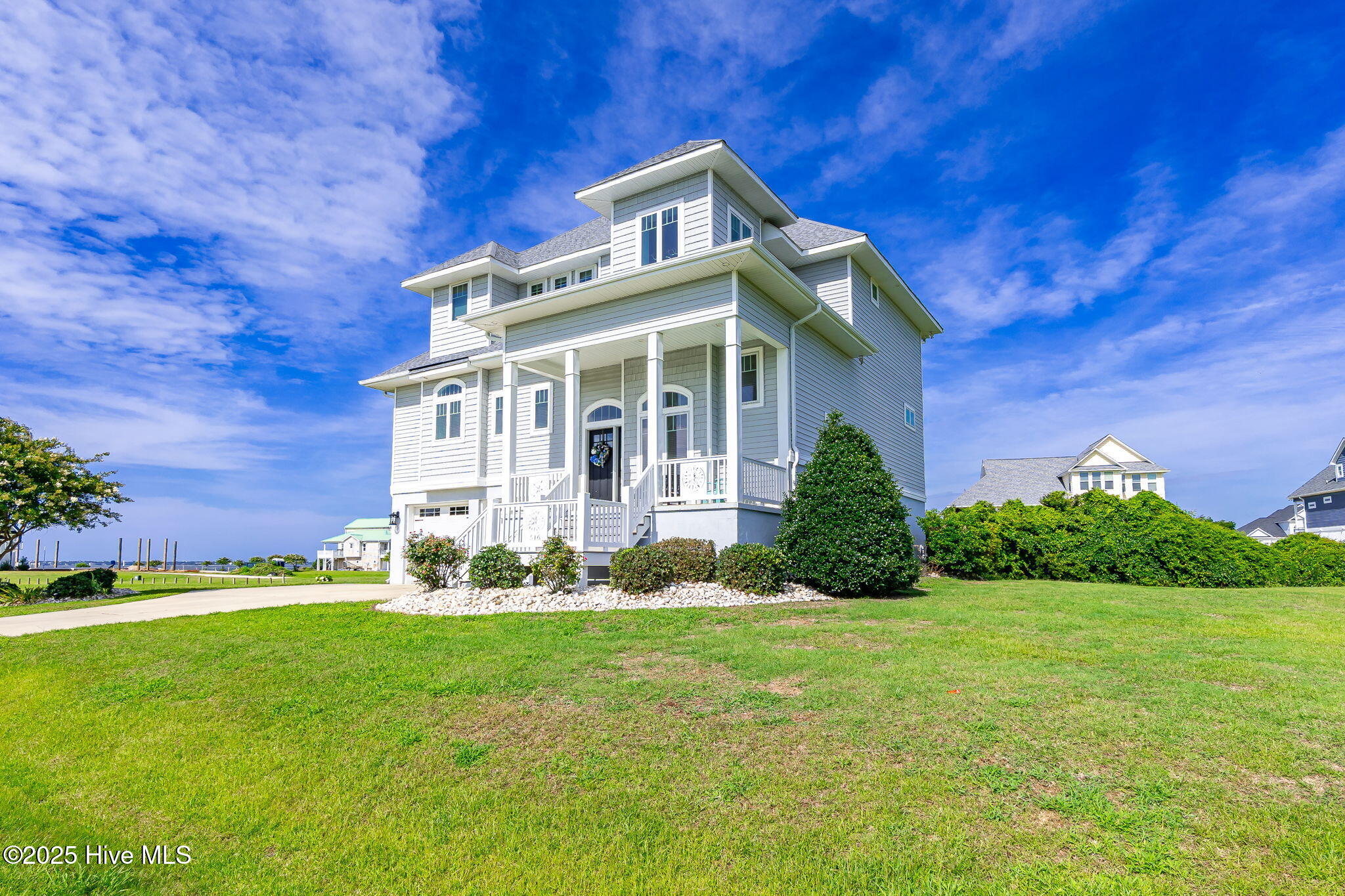 Stunning home in Blue Heron Bay