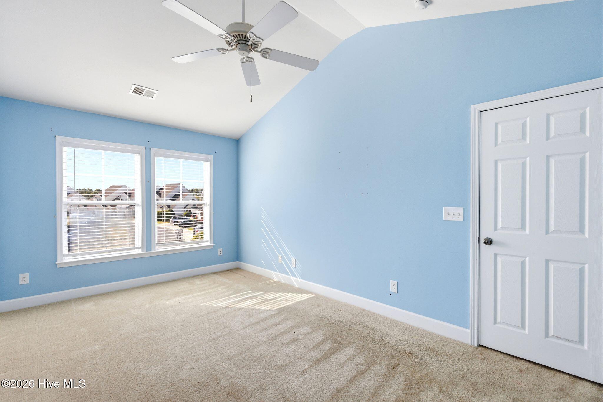 100564398 | Photo 31