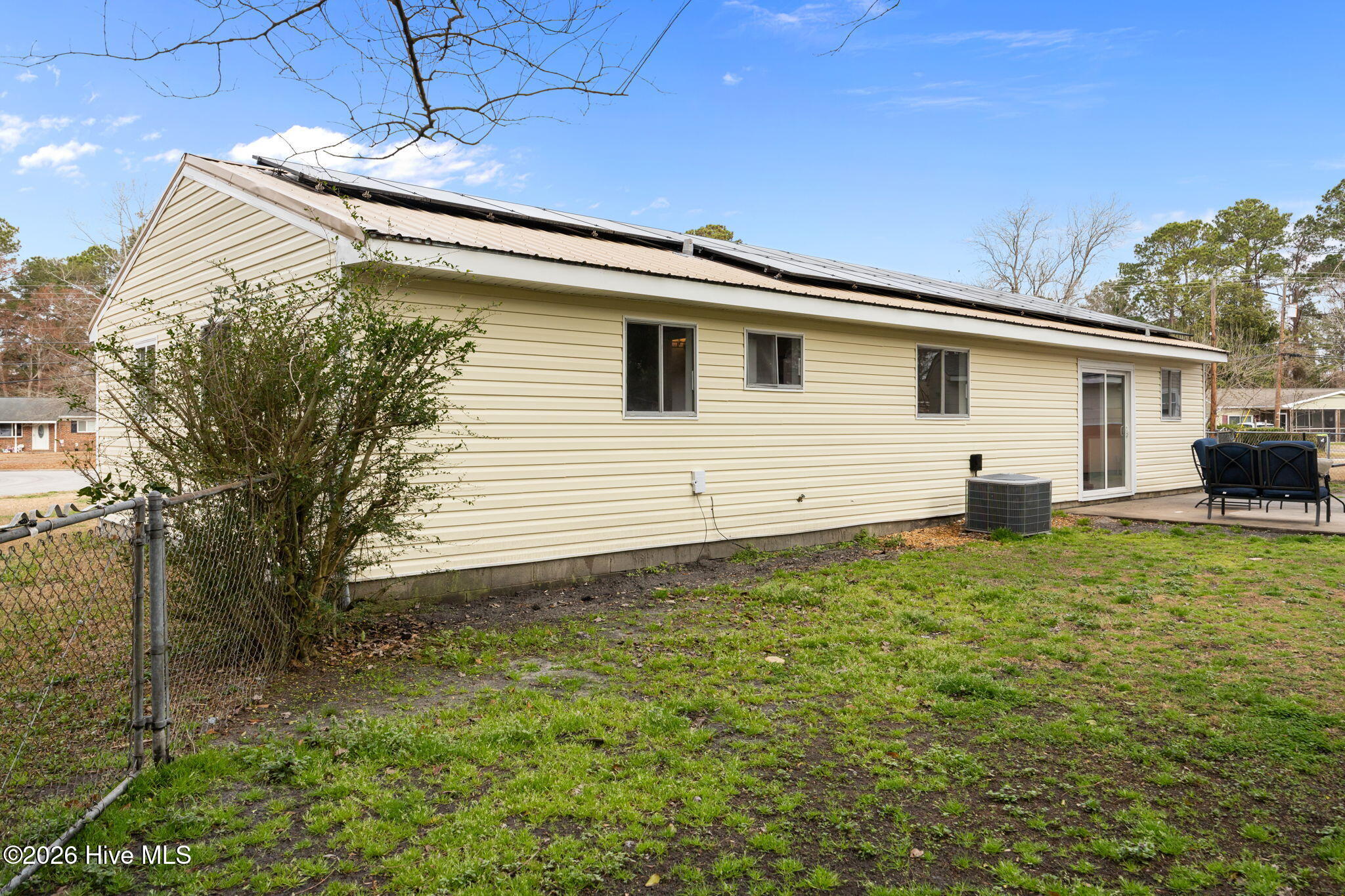 100559433 | Photo 51