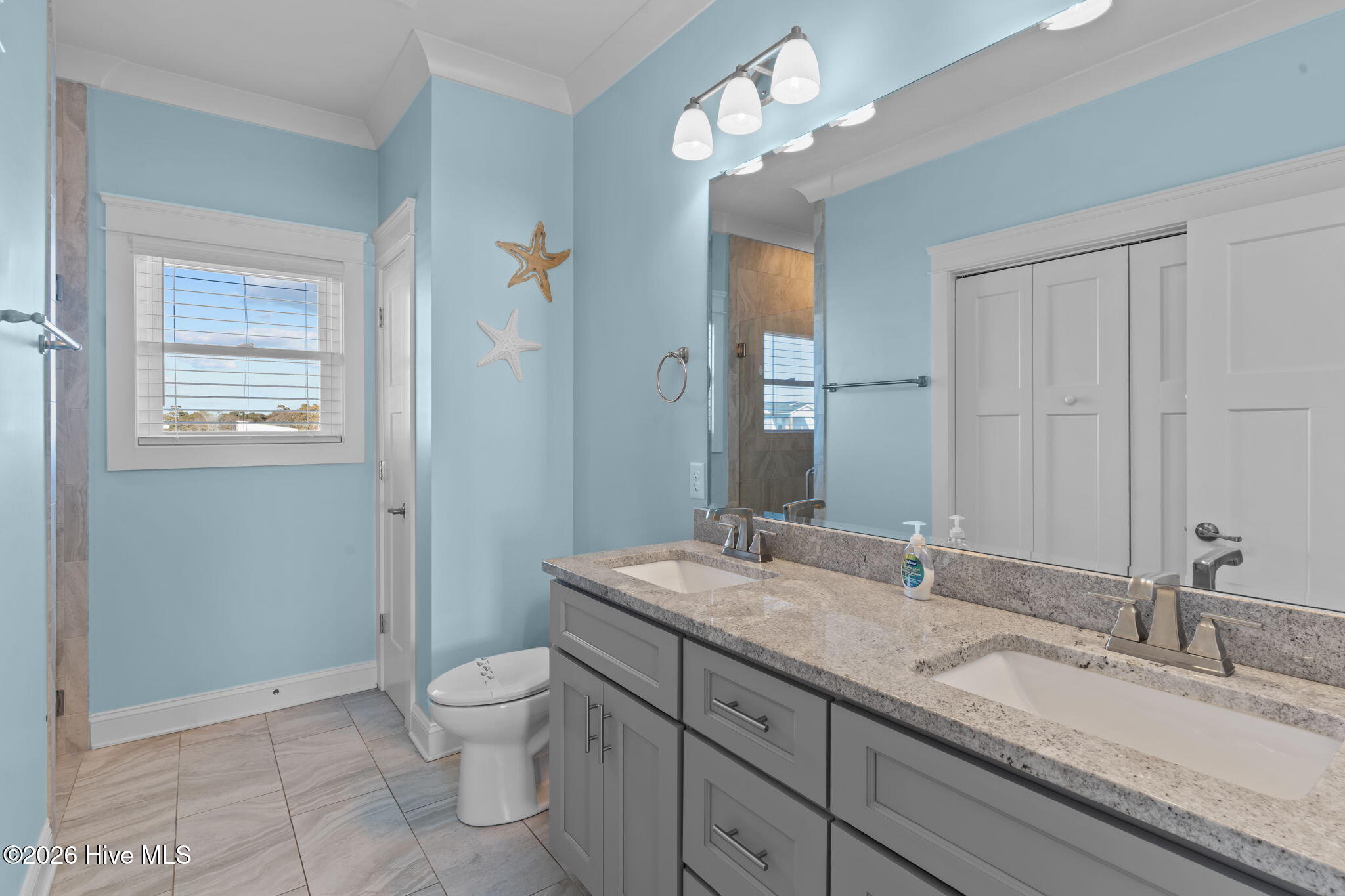 100547503 | Photo 36