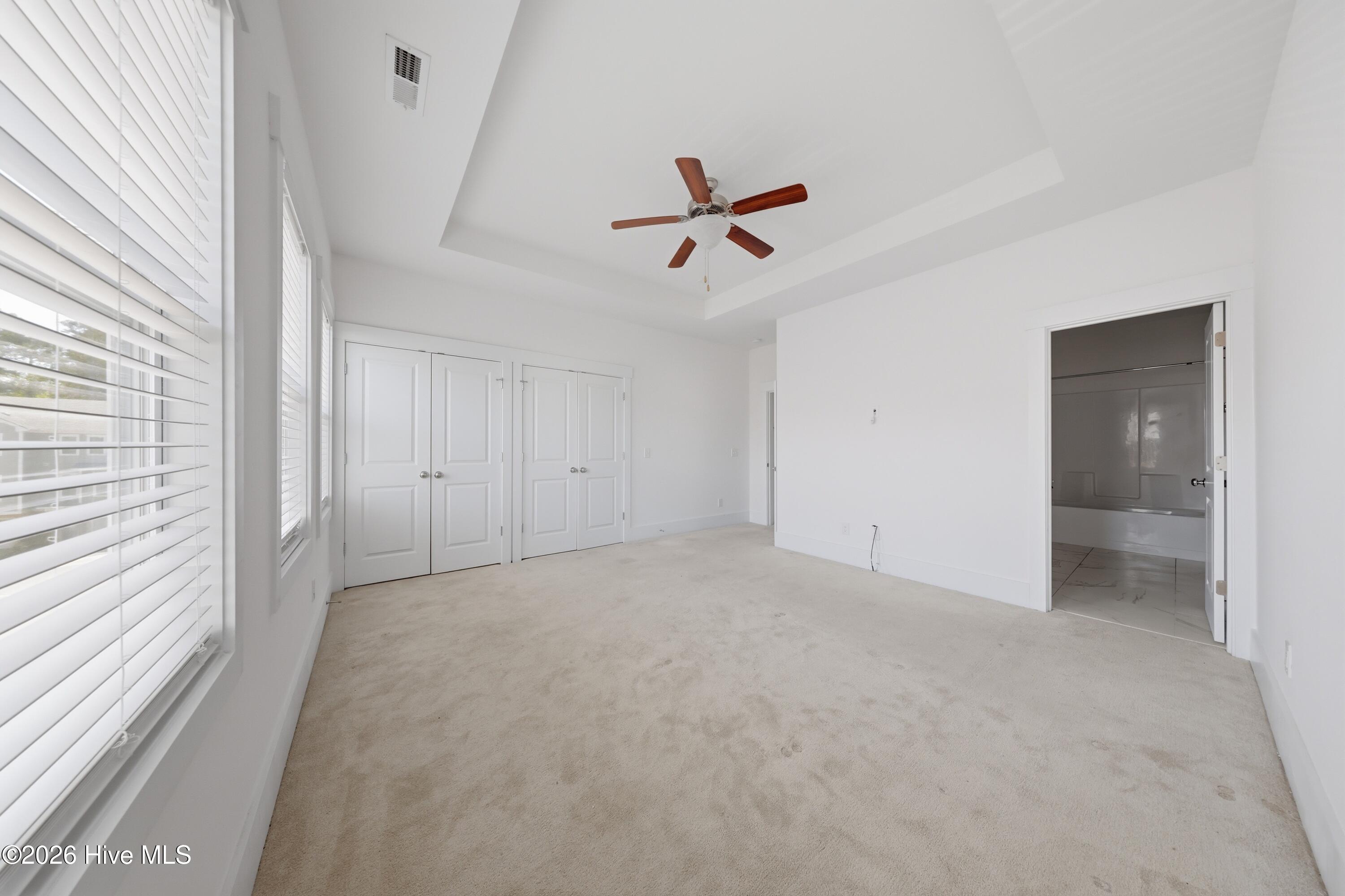 100564371 | Photo 29