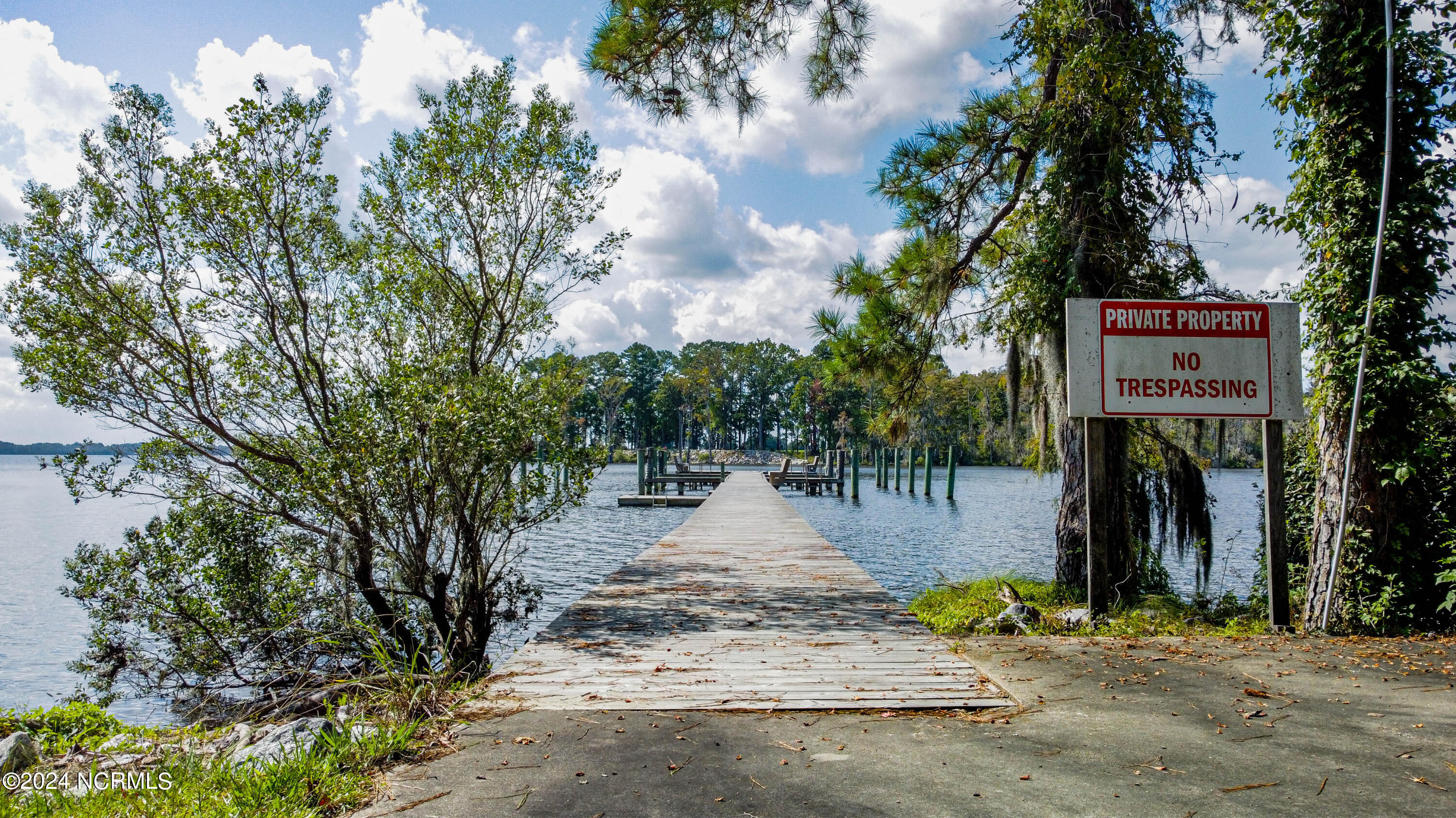 43d Eagles Nest Court, Hertford, NC, 27944