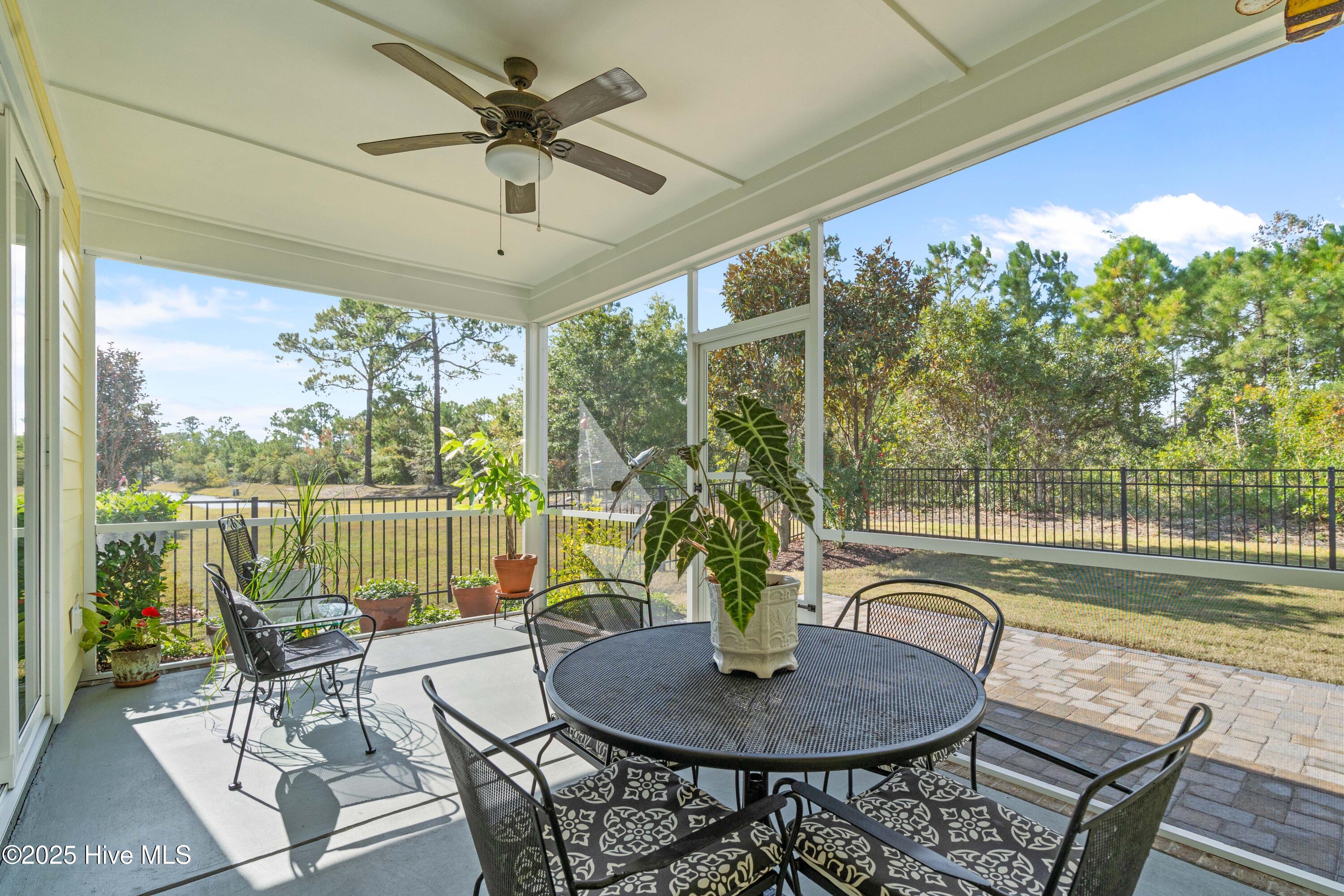 100539660 | Photo 58