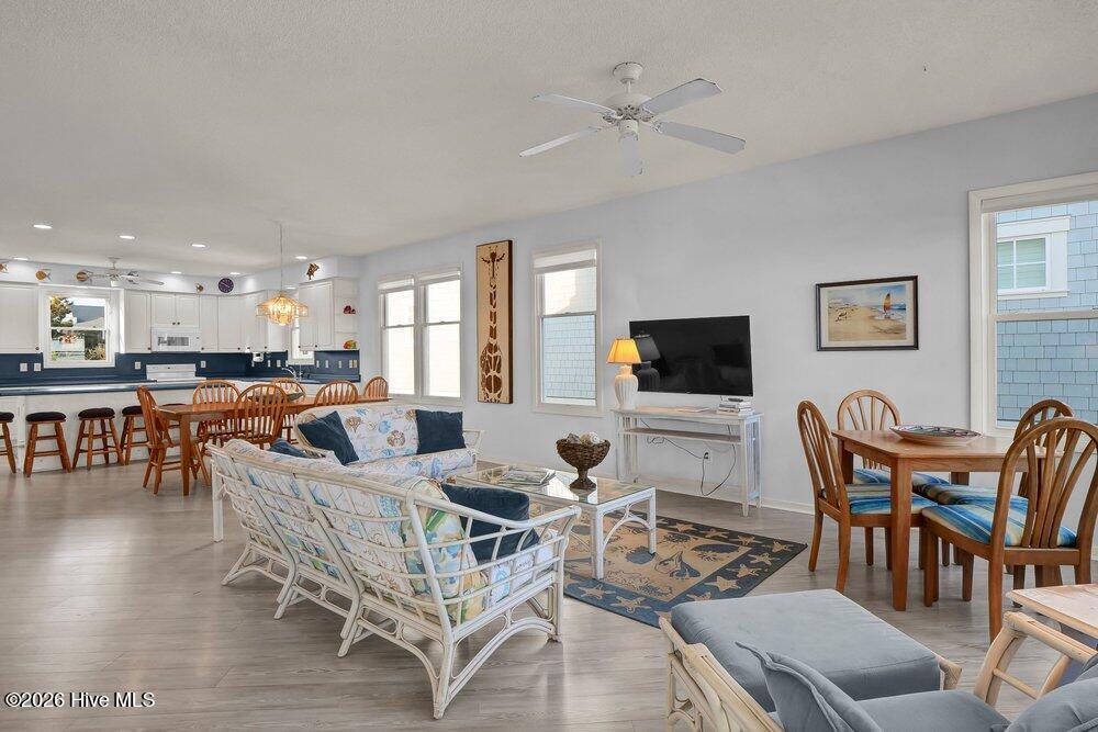 100554516 | Photo 18