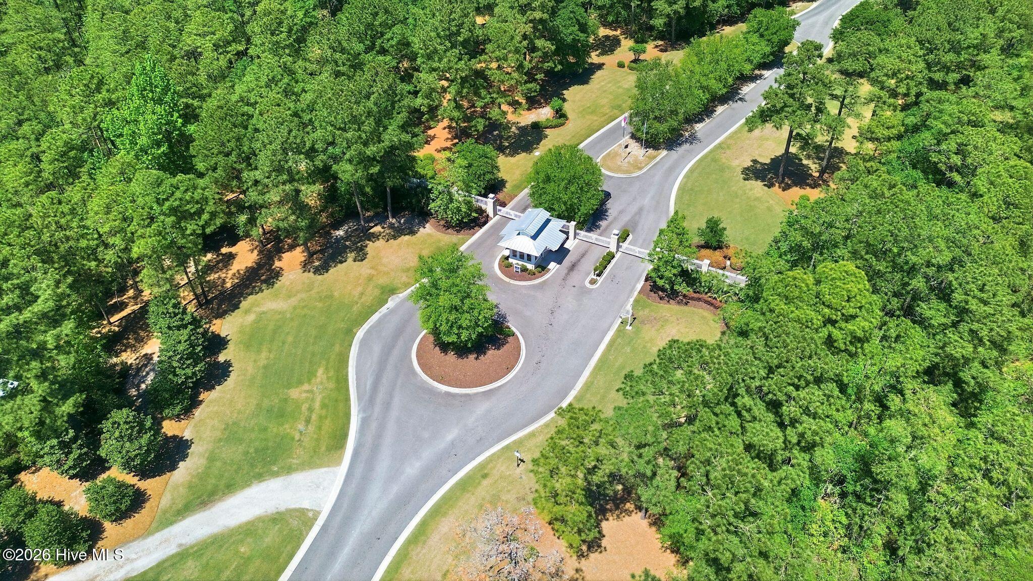 100569004 | Photo 94