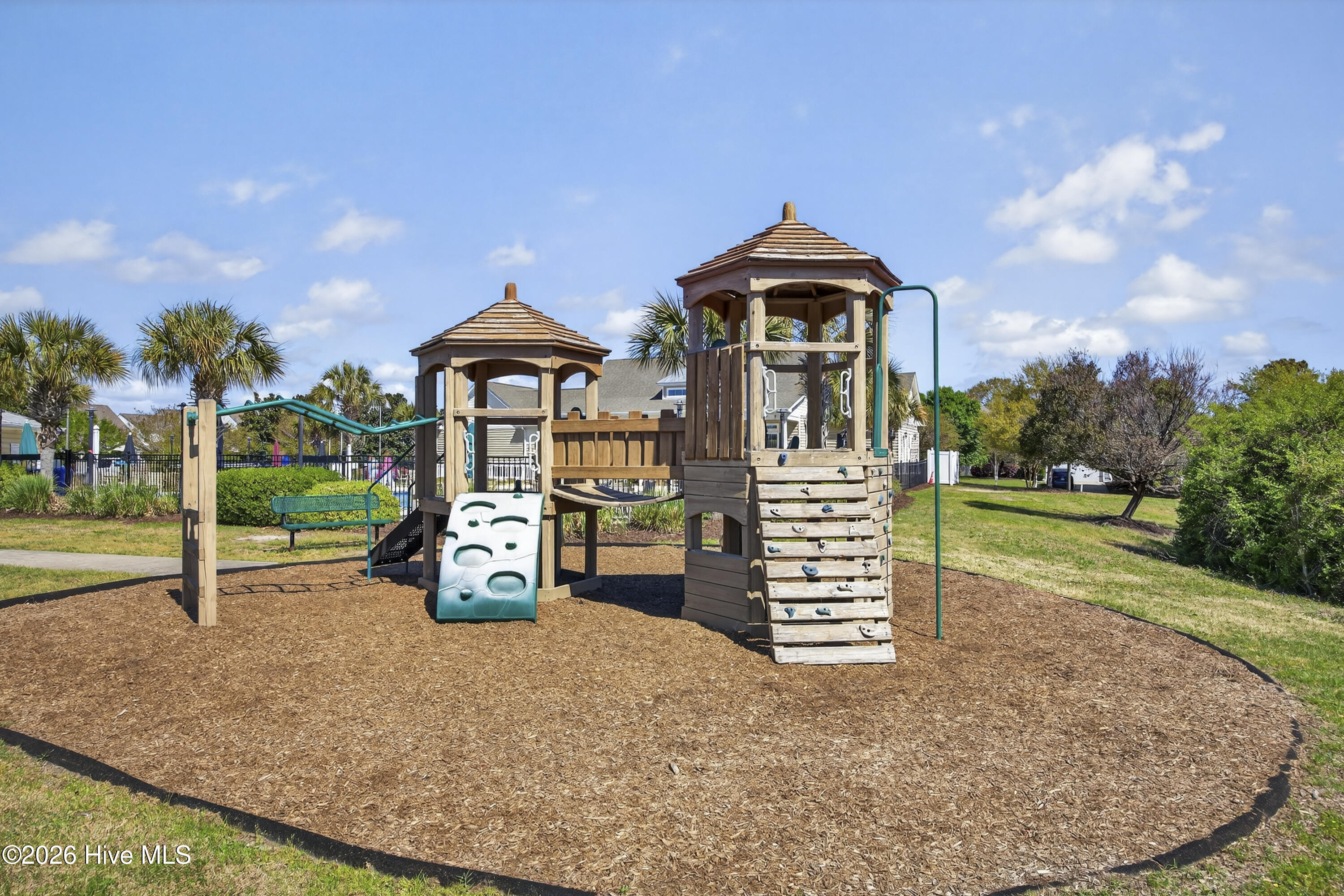 100564914 | Photo 46