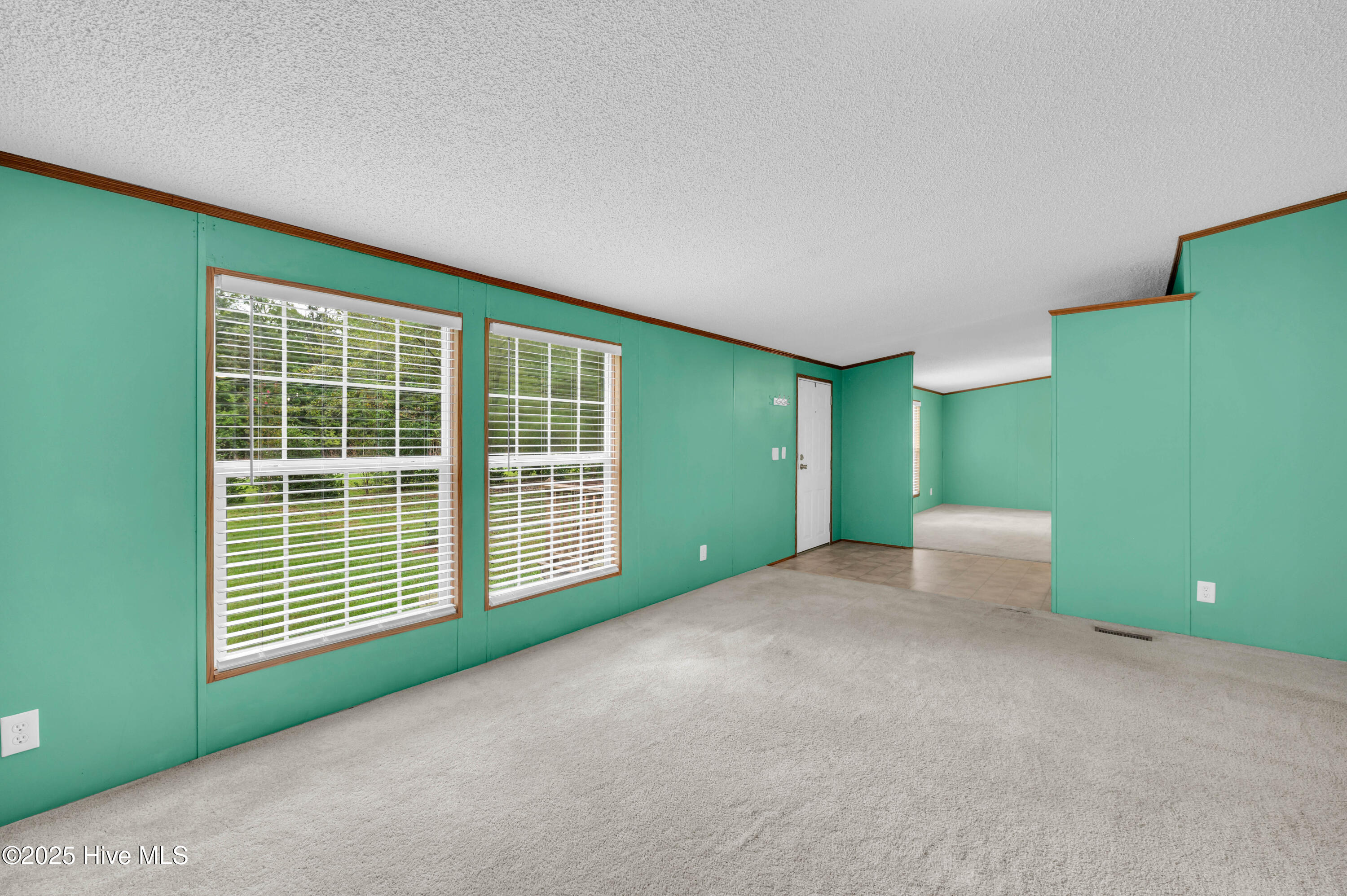 5_3575 blueberry rd-0005