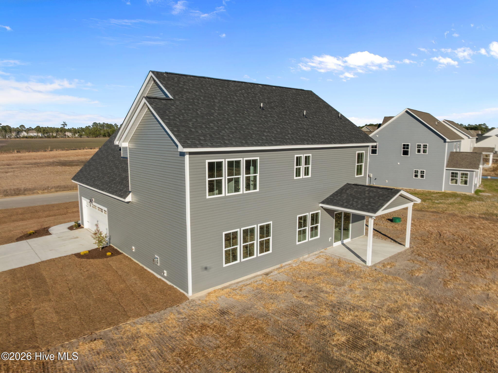 100566681 | Photo 15