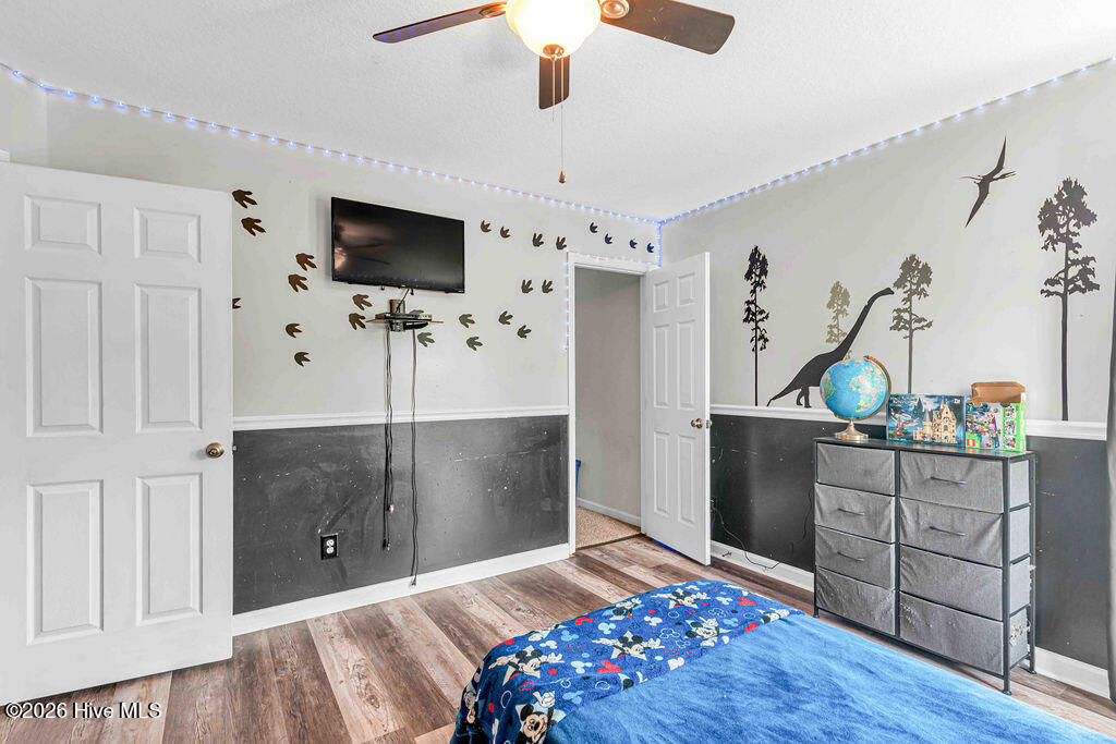 100567733 | Photo 34