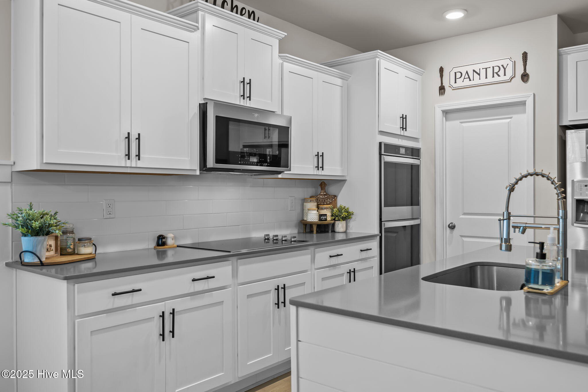 100535538 | Photo 17