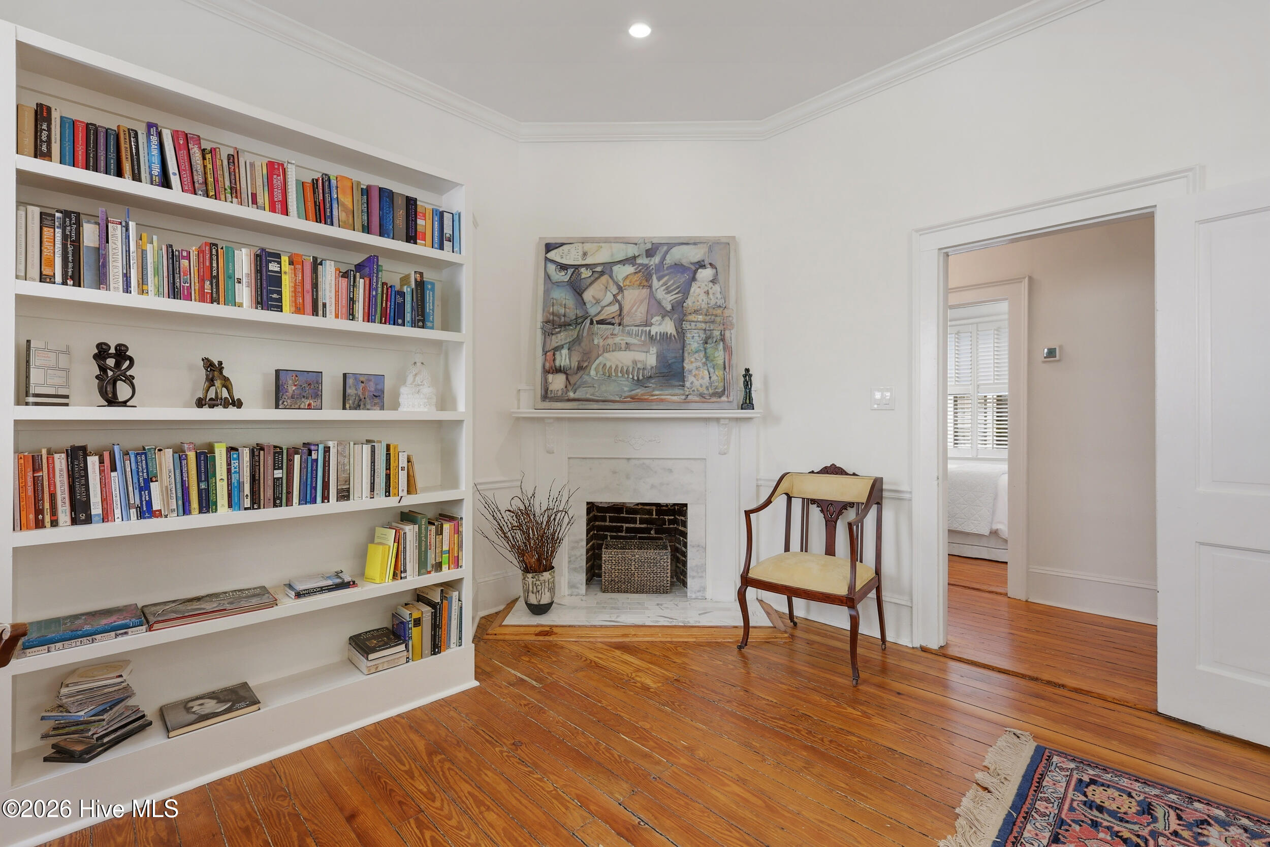 100561300 | Photo 35