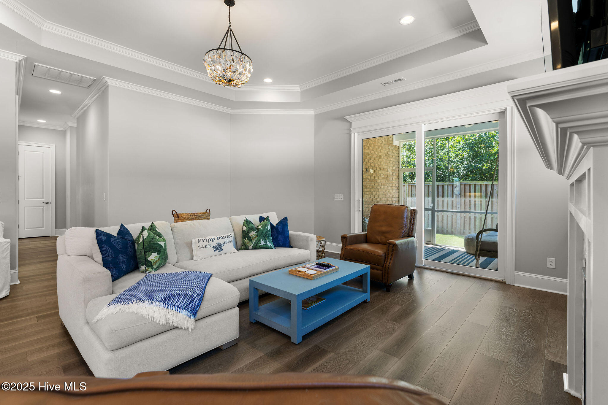 100527939 | Photo 26