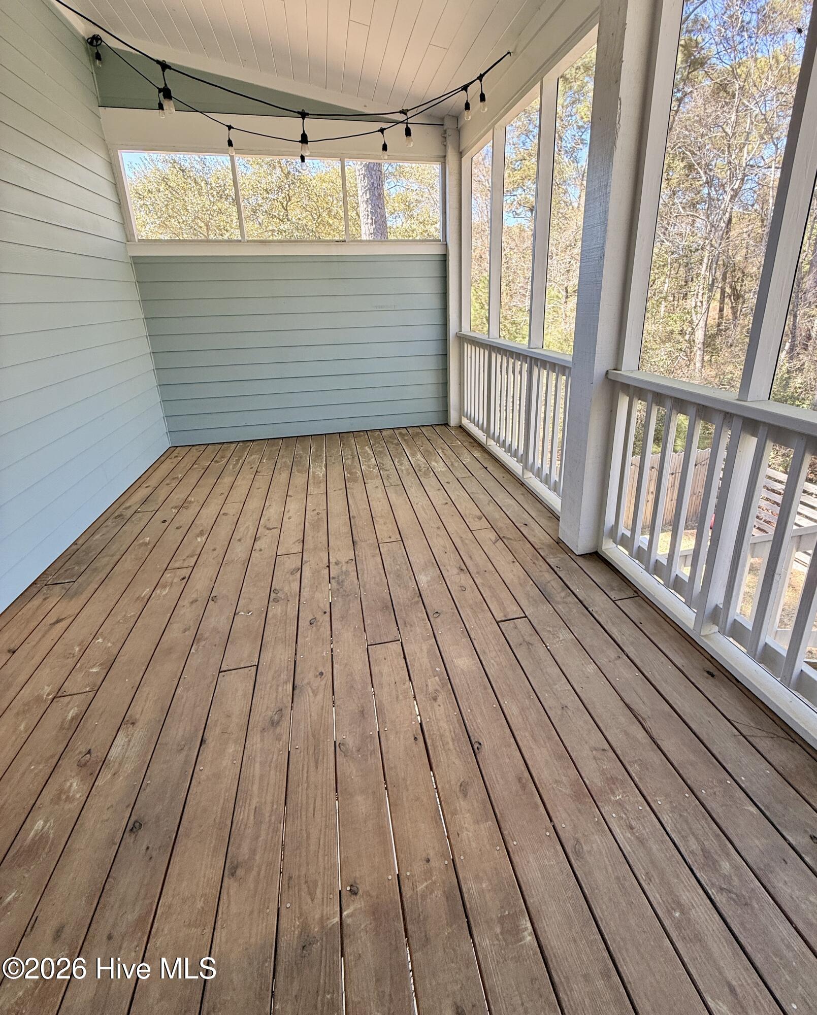 100564969 | Photo 29