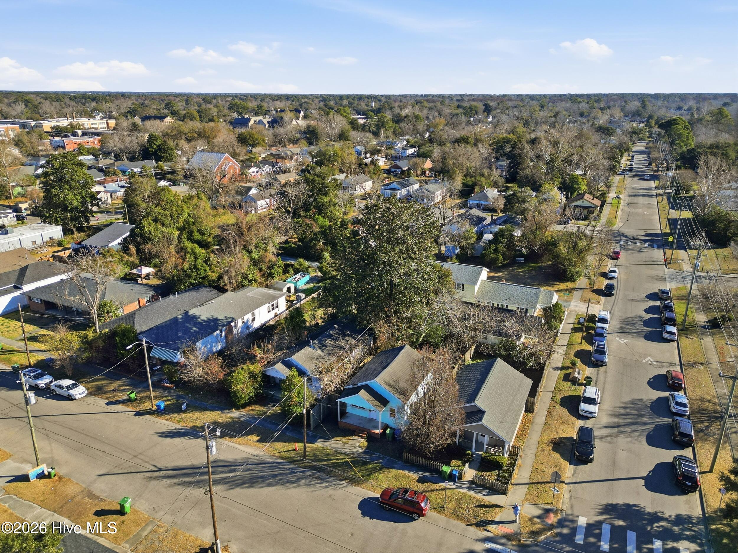 100558258 | Photo 25