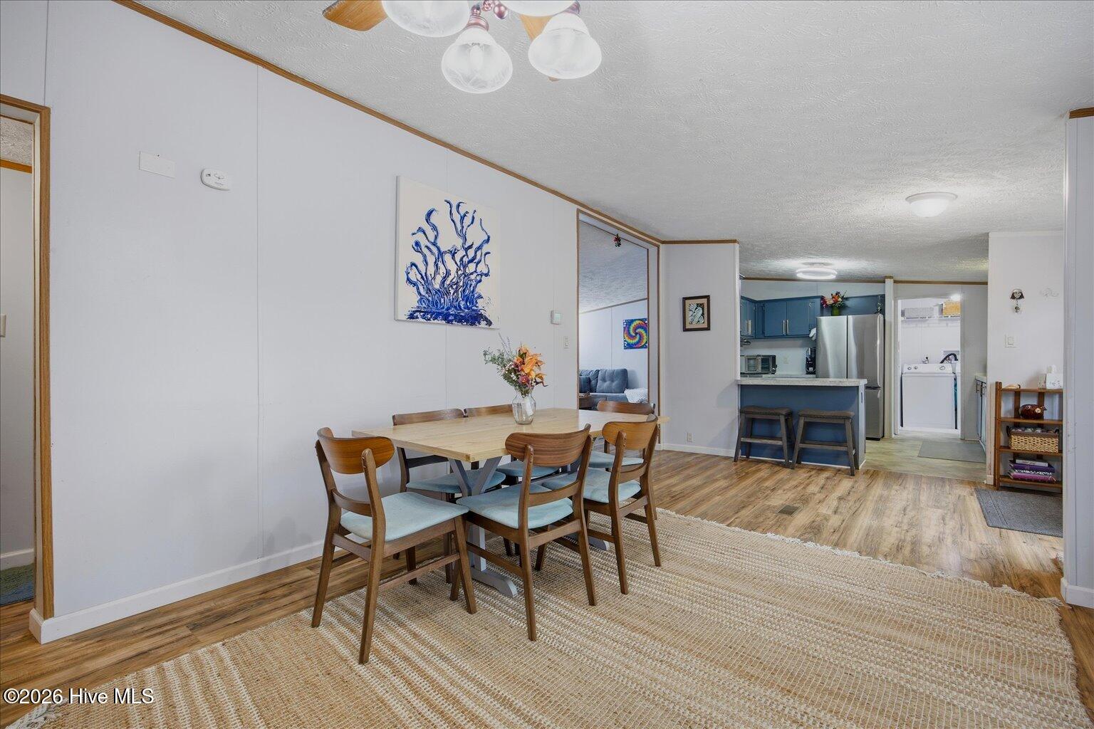 100556219 | Photo 19