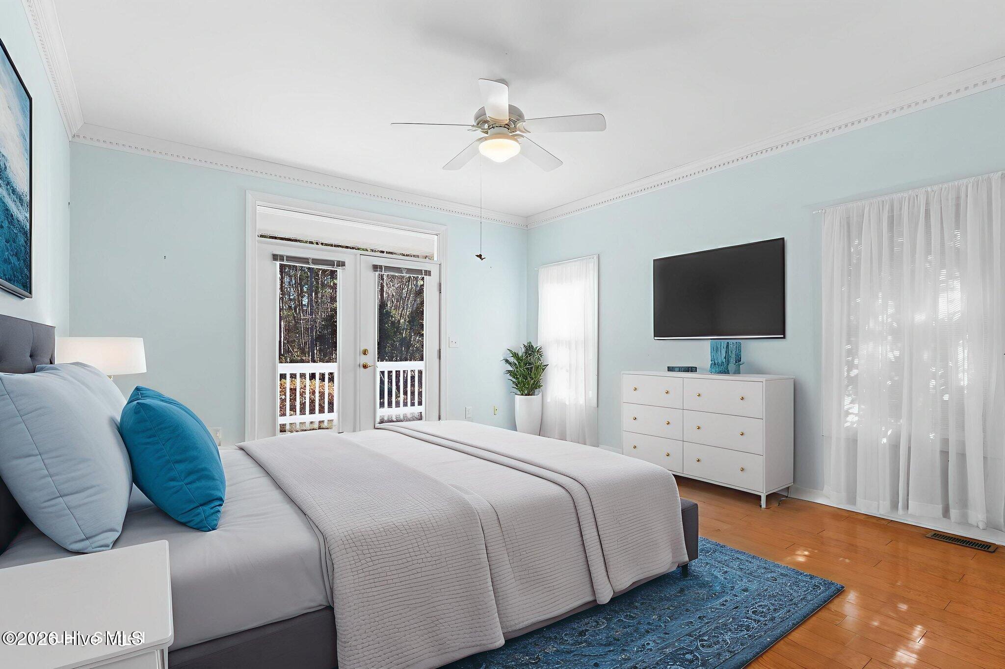 100551669 | Photo 22