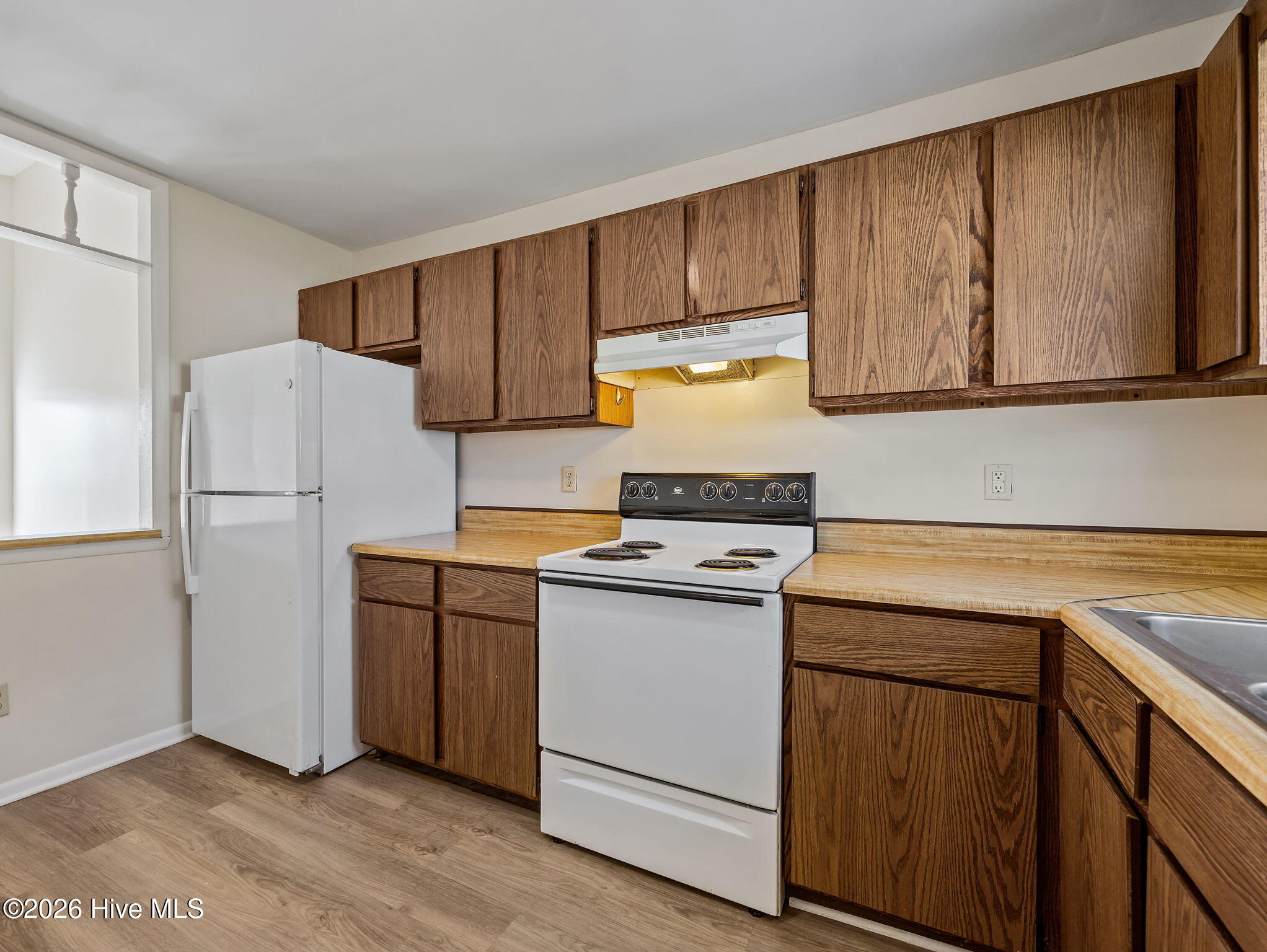 100565385 | Photo 12