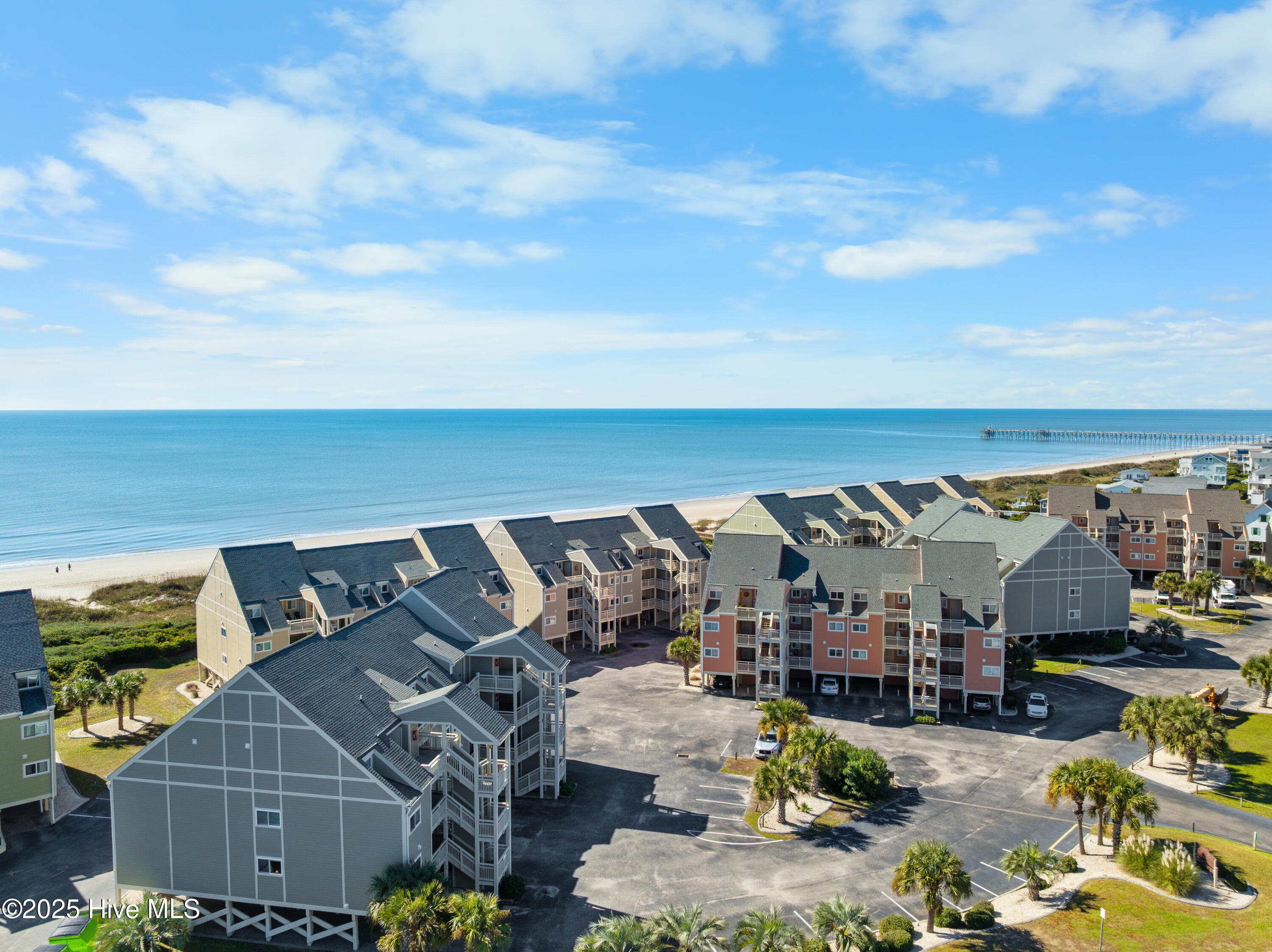 100539847 | Photo 42