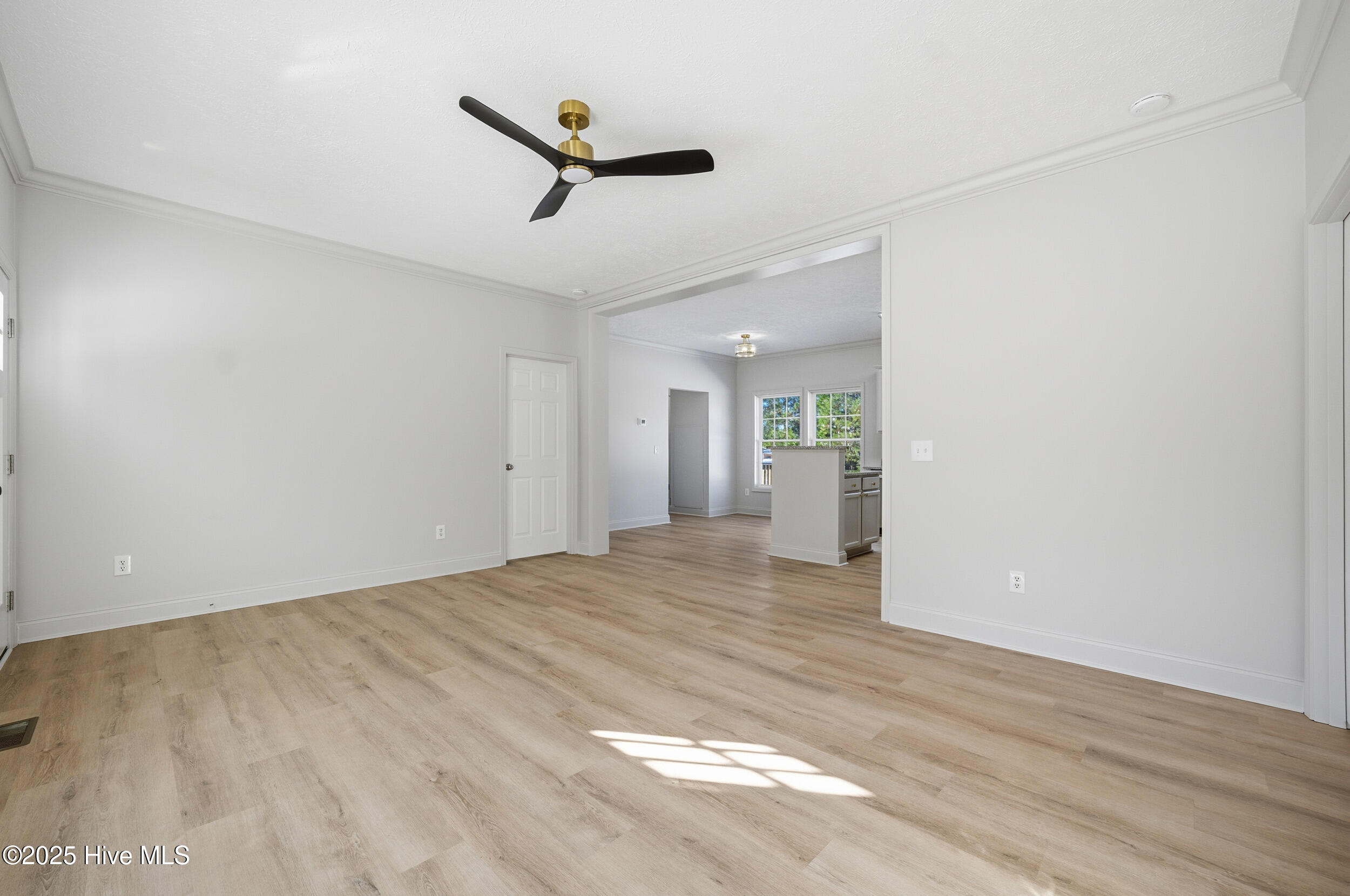 154 Lovers Lane, Elizabeth City, NC, 27909