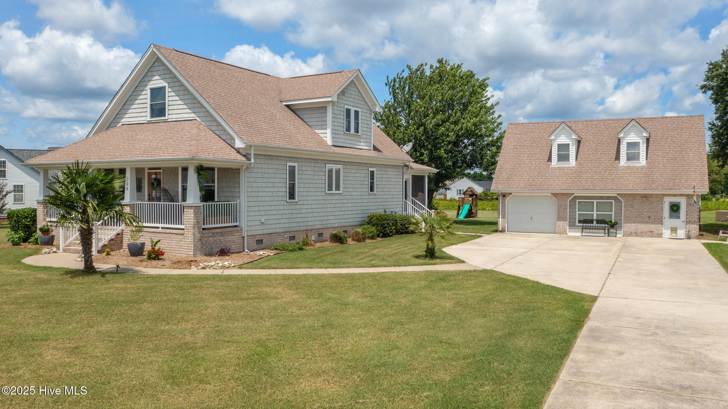 Homes for sale in Knotts Island, NC | 204 Fentress Dr, Knotts Island, NC 27950 | MLS# 100546942